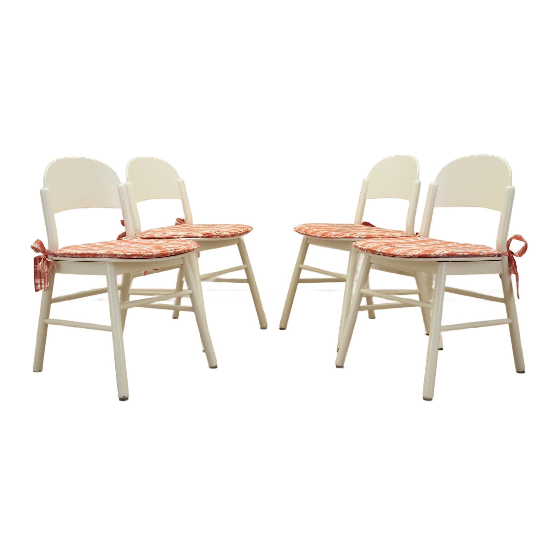 Komplet czterech krzeseł, buk ivory white, Włochy, lata 70.