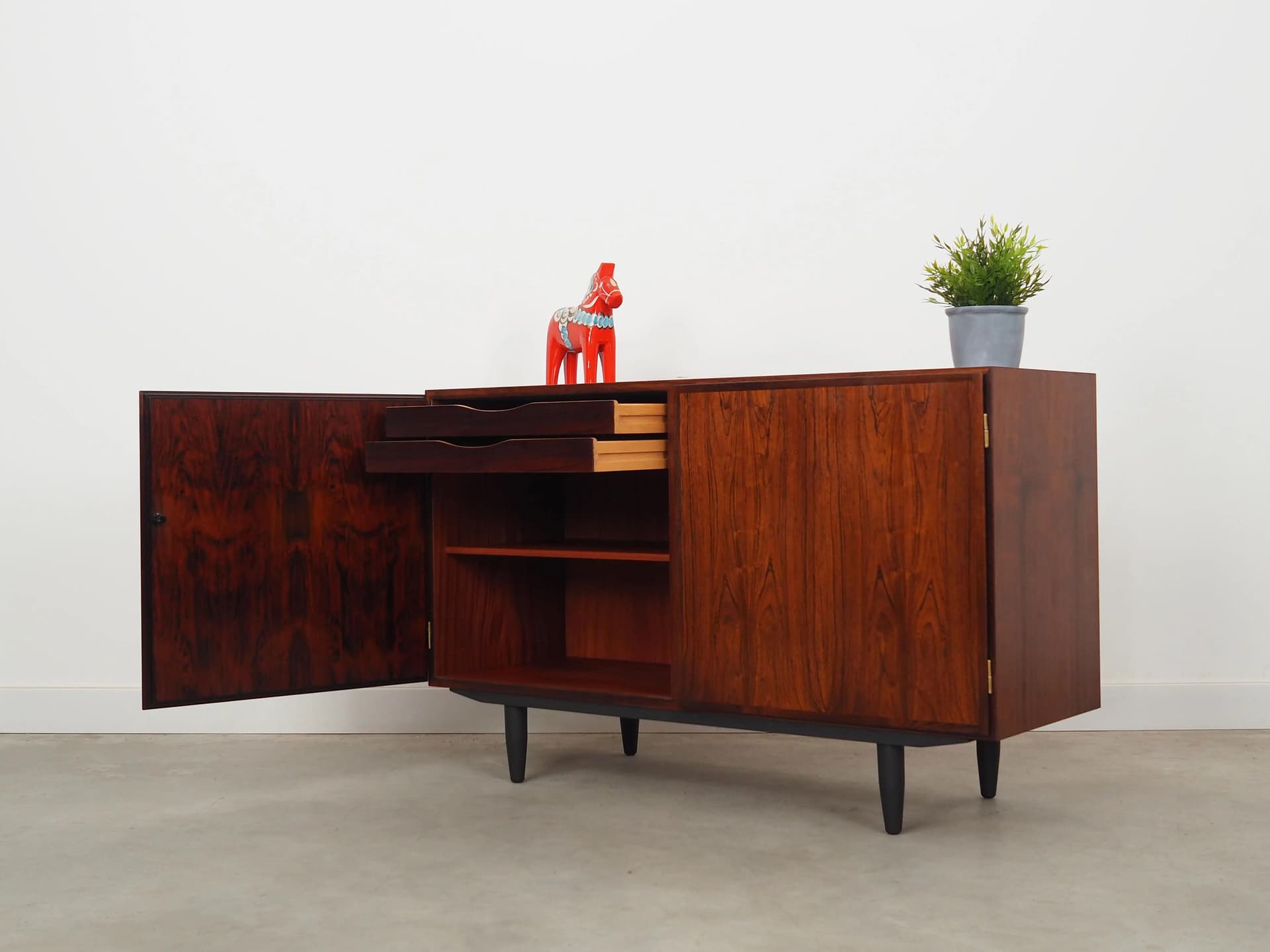 Cabinet, brown rosewood, Omann Jun, Denmark, 1970s - 34075