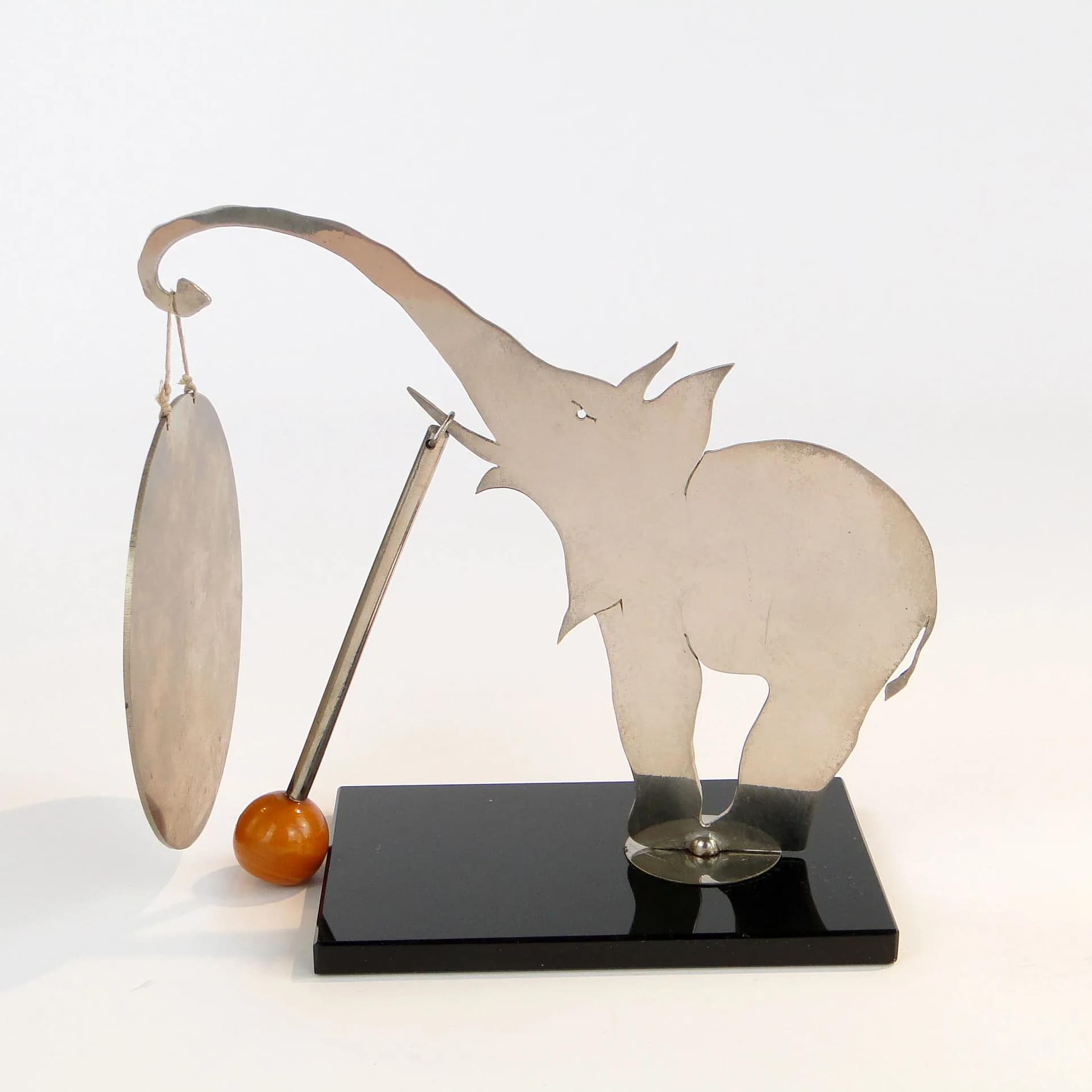 Gong Art déco, srebrny, mosiądz niklowany, bakelit, szkło czarne, Austria, lata 20. - 34463