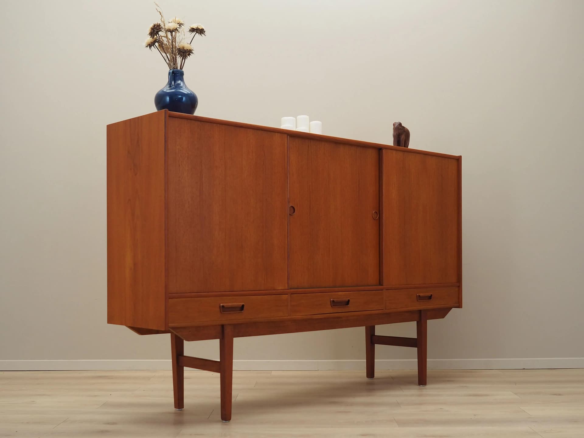 Highboard, teak pomarańczowy, Dania, lata 60. - 34481