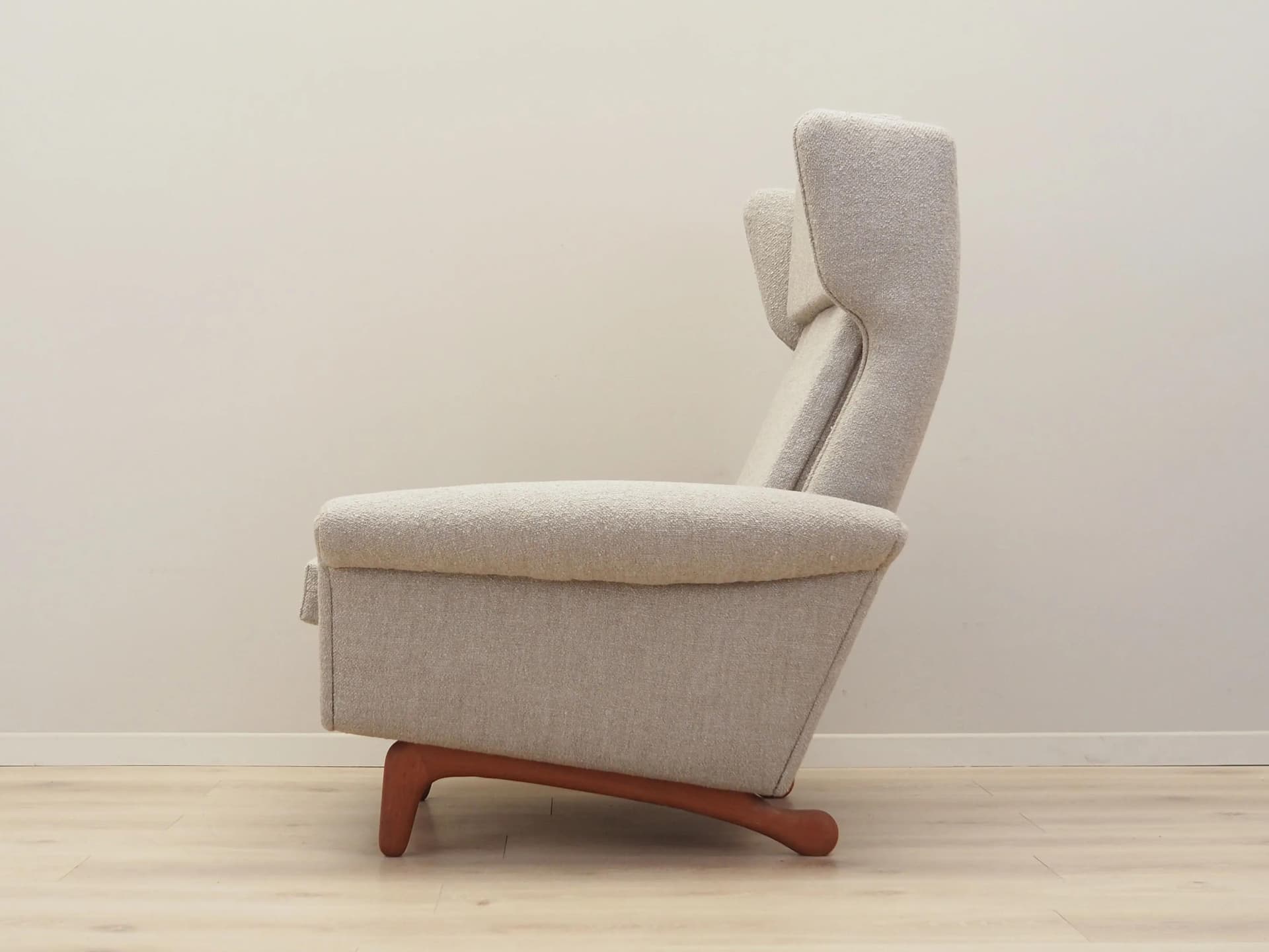 Armchair, beige boucle, teak, by A. Christiansen, Denmark, 1960s. - 34907
