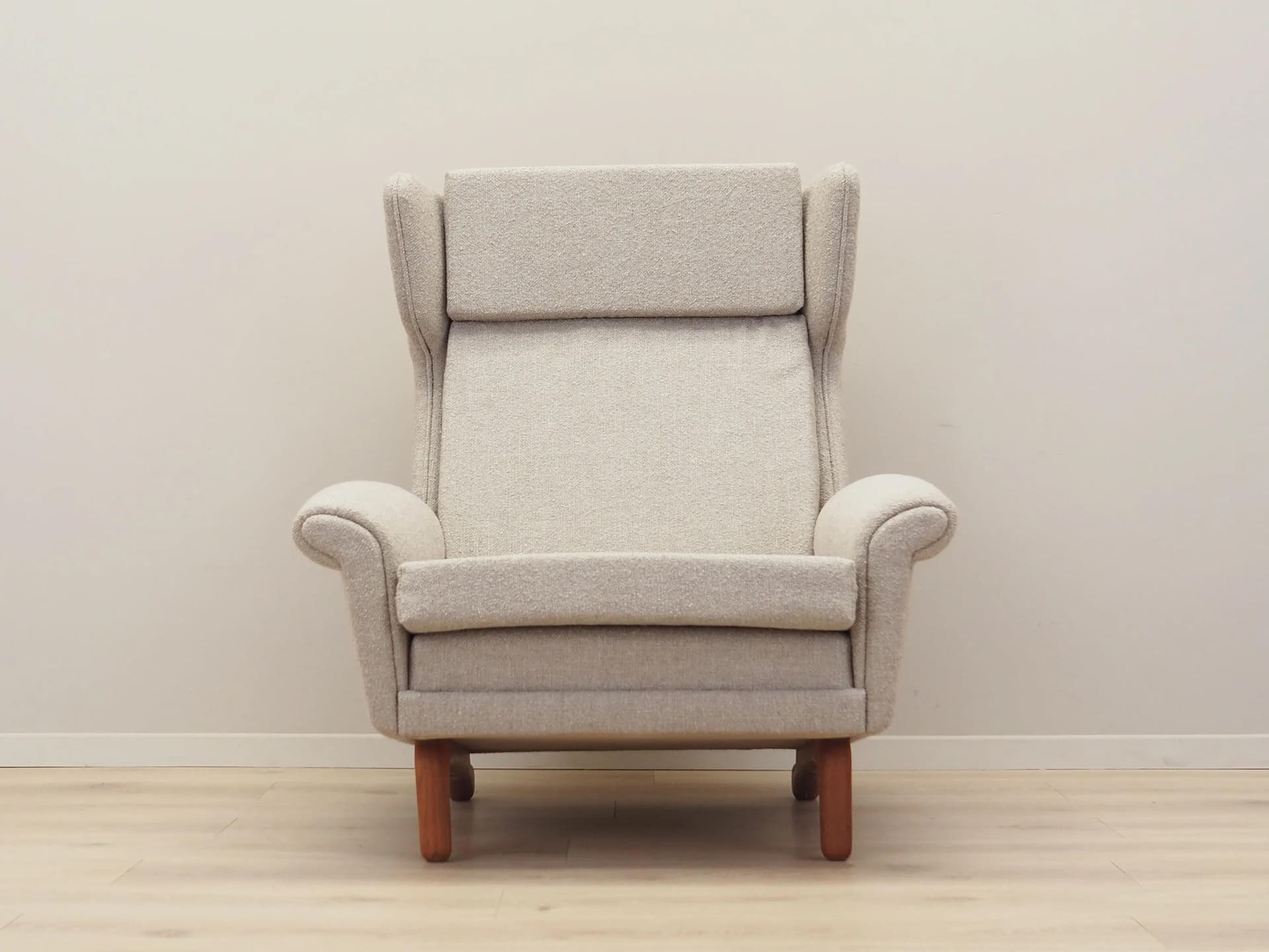 Armchair, beige boucle, teak, by A. Christiansen, Denmark, 1960s. - 34908