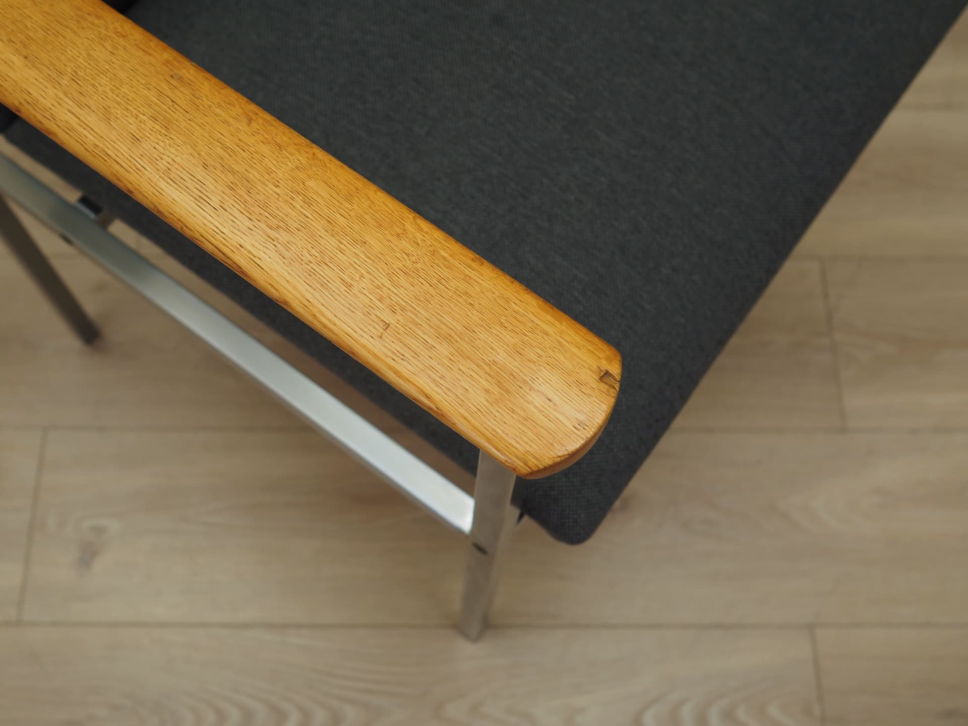 Fotel szary, metal, proj. S. Bernadotte, France & Son, Dania, lata 60. - 63453