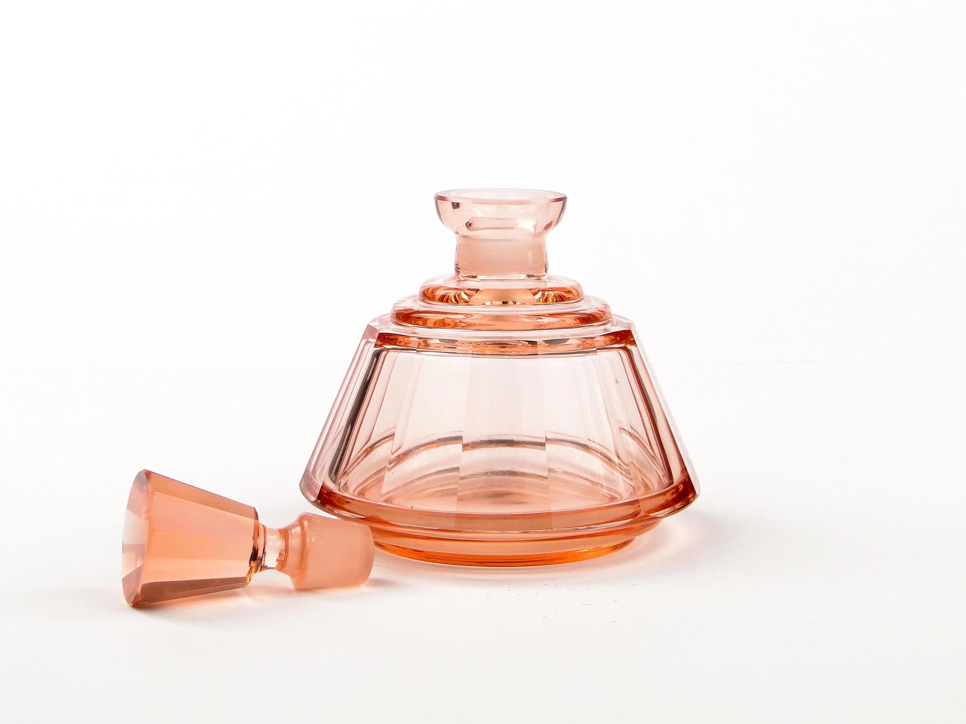 Flakon Art Deco, szkło kryształowe różowy, Czechy, lata 30. - 35200