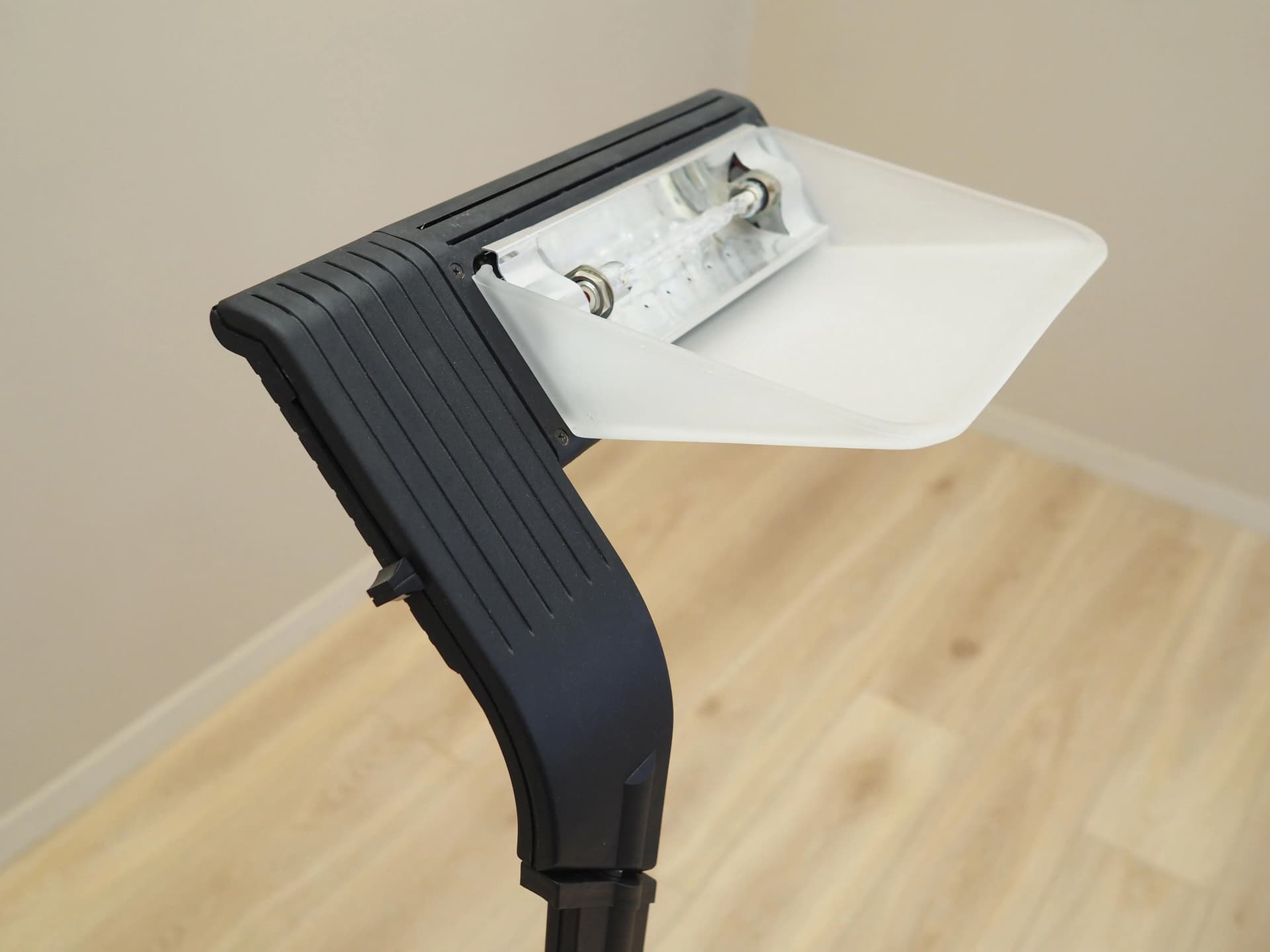 Floor lamp, black metal, glass, Italy, 1990s. - 35461