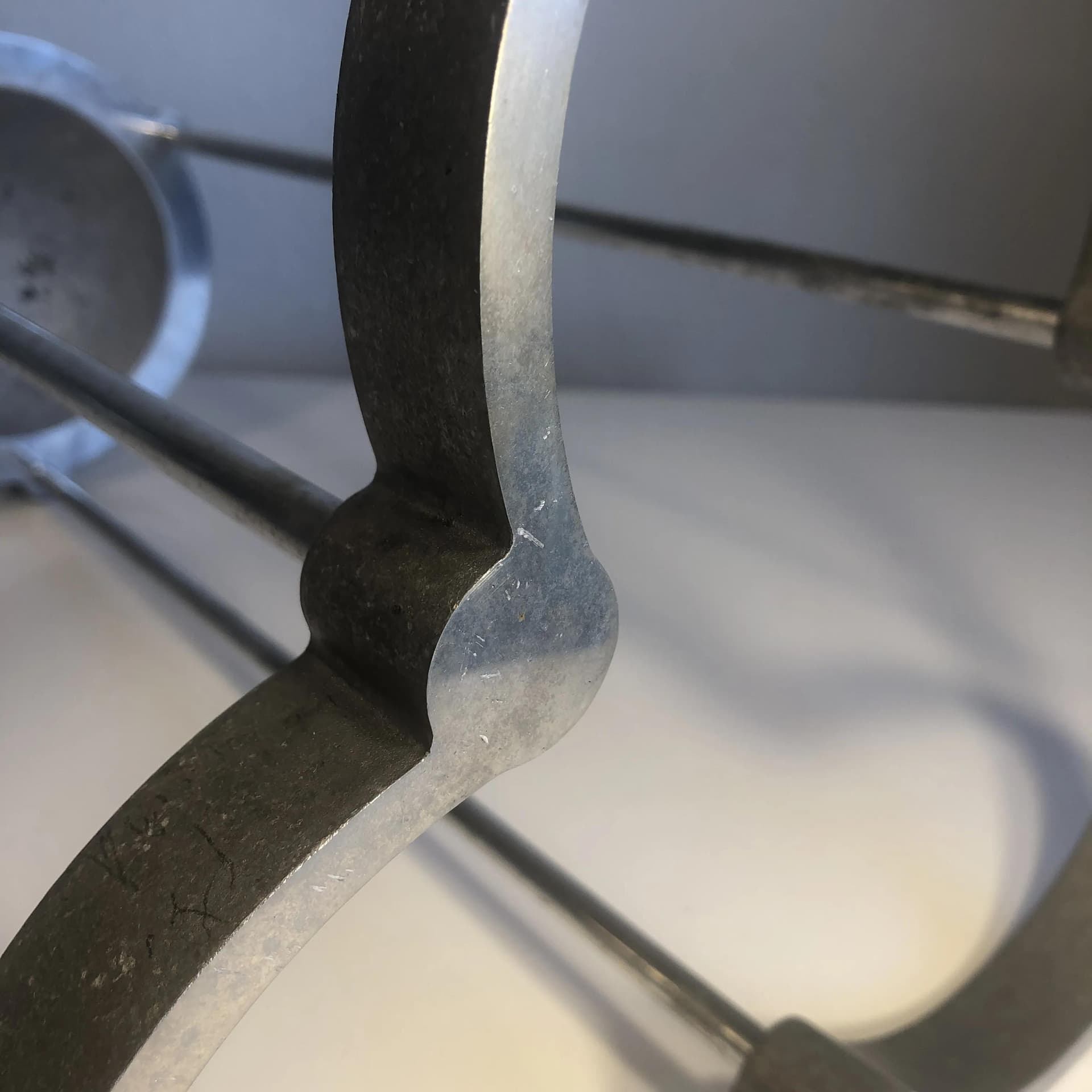 Parasolnik, aluminium srebrny, proj. C&E Magnusson, USA, lata 90. - 35678