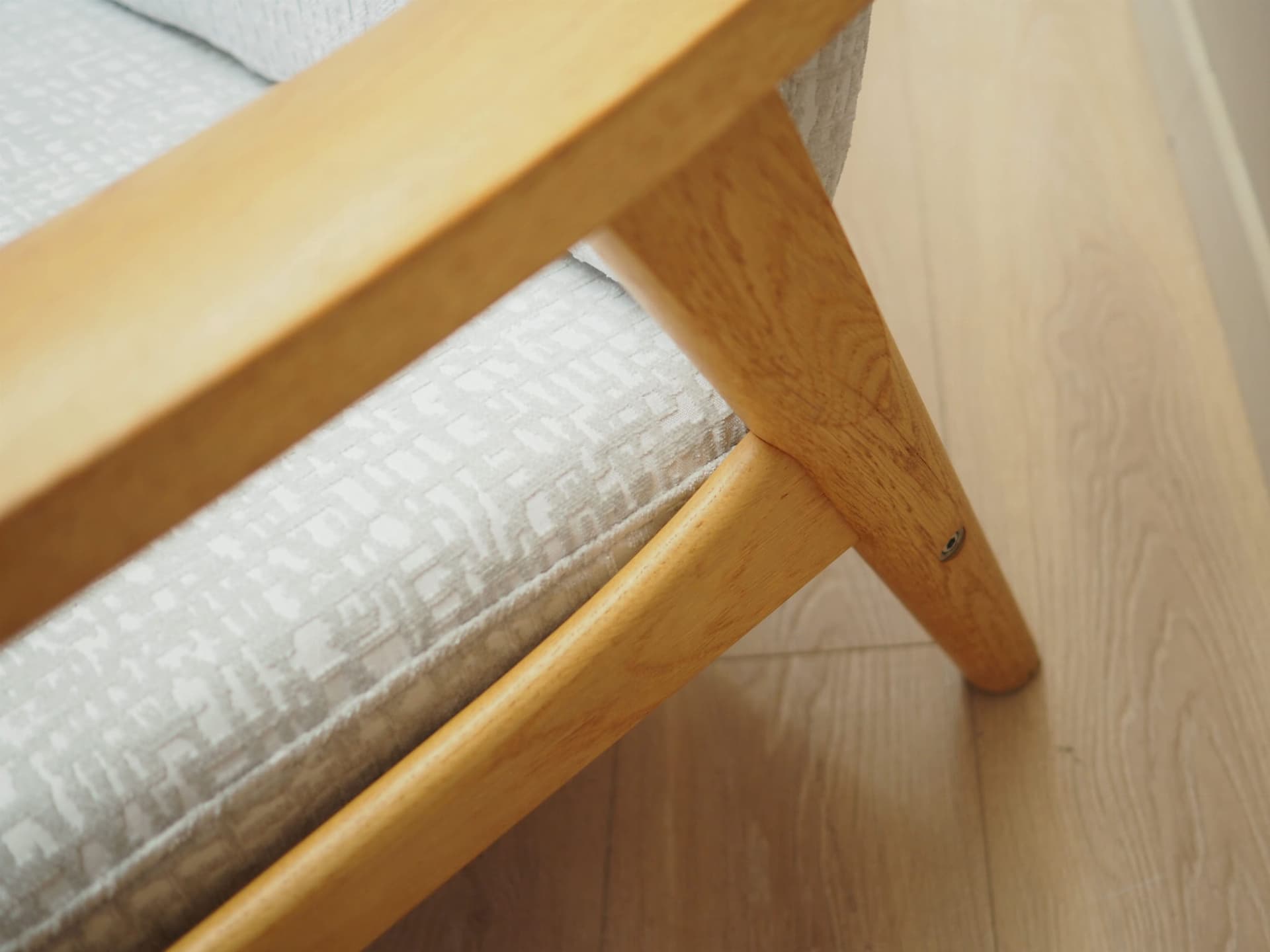 Sofa GE-530, dąb jasnoszary, proj. H. J. Wegner, Getama, Dania, lata 60. - 58068