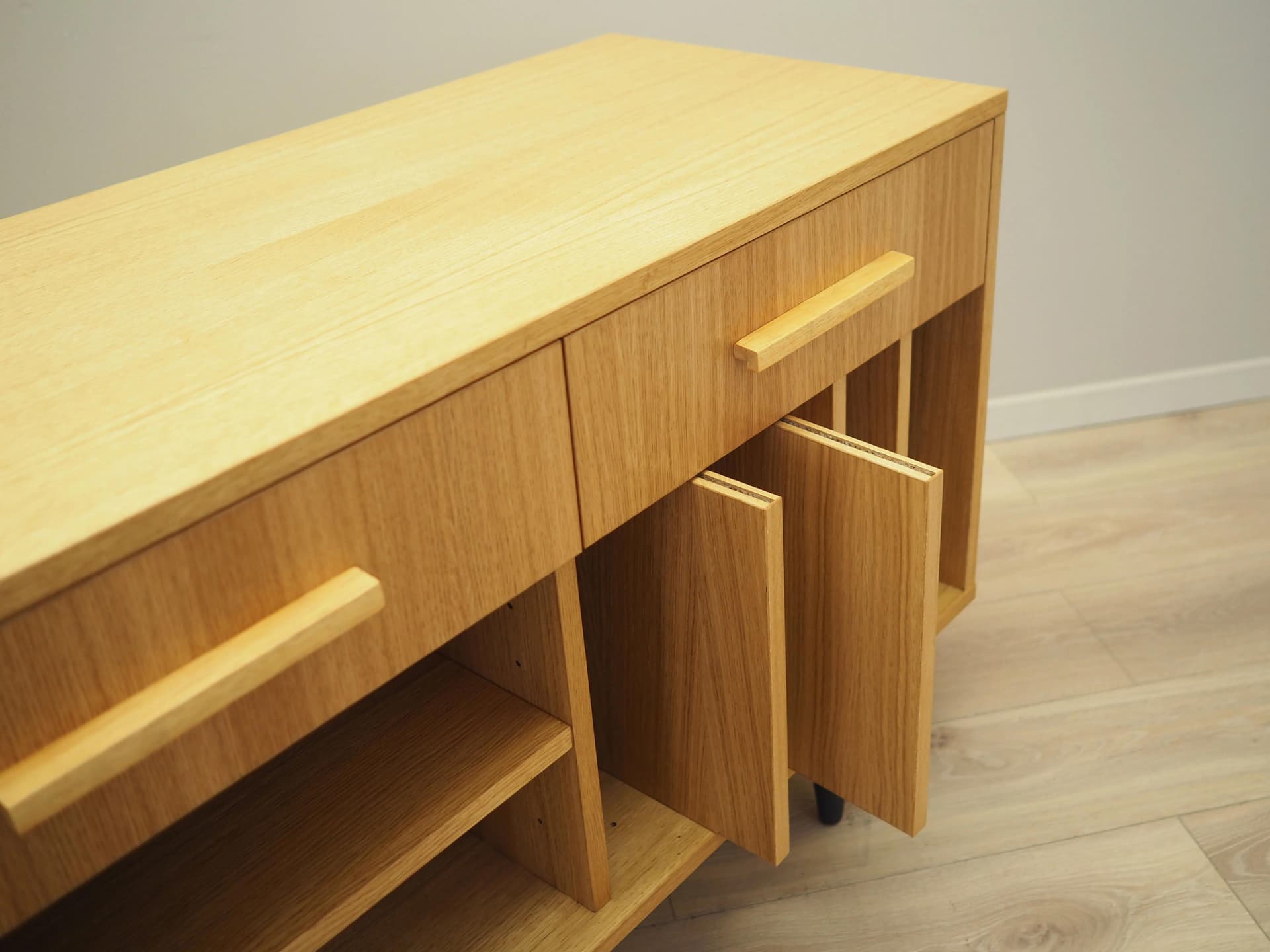 Sideboard skandynawski, dąb żółty, Polska, lata 60. - 35758