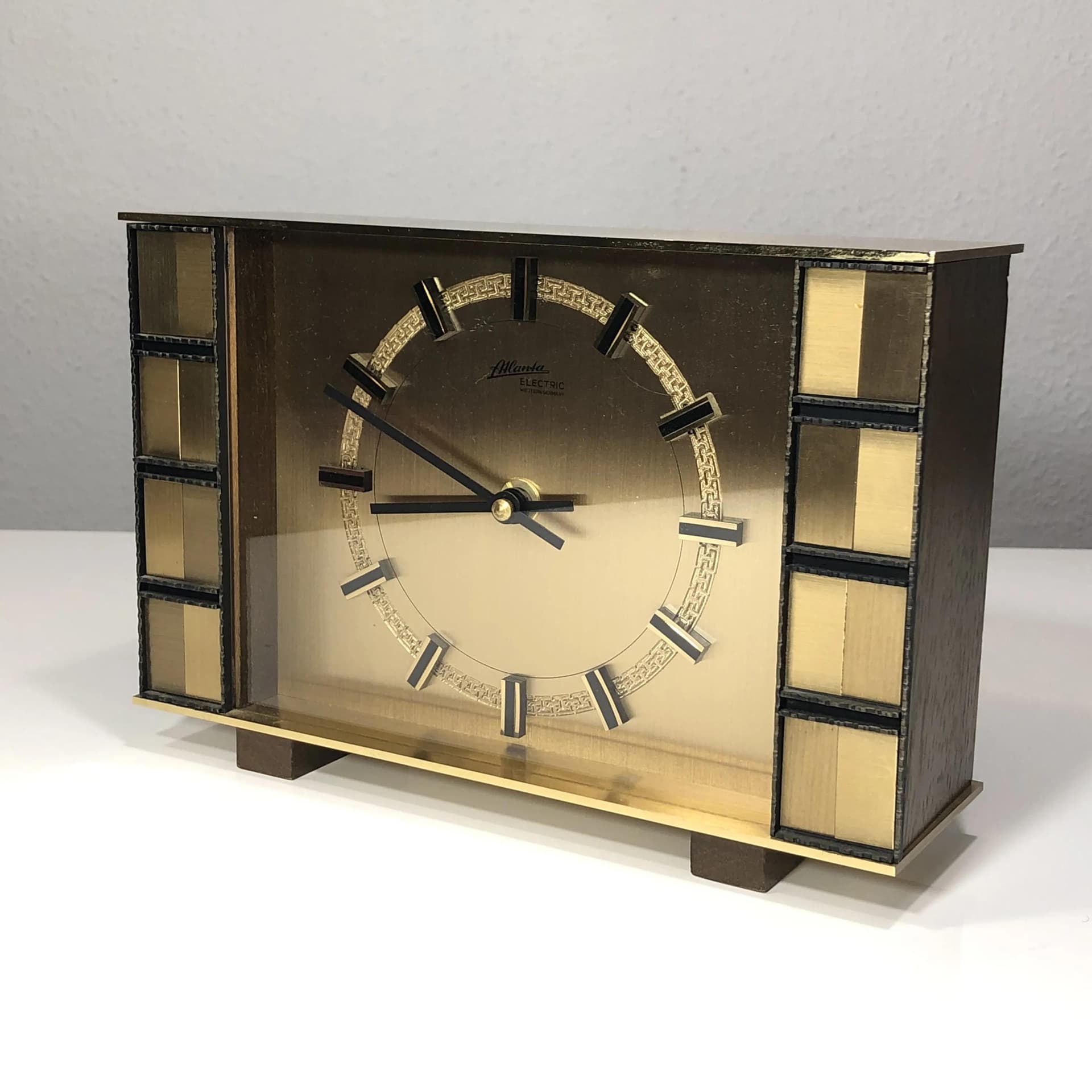 Zegar kominkowy Art Deco, złoty, mosiądz, Niemcy, lata 70. - 36053