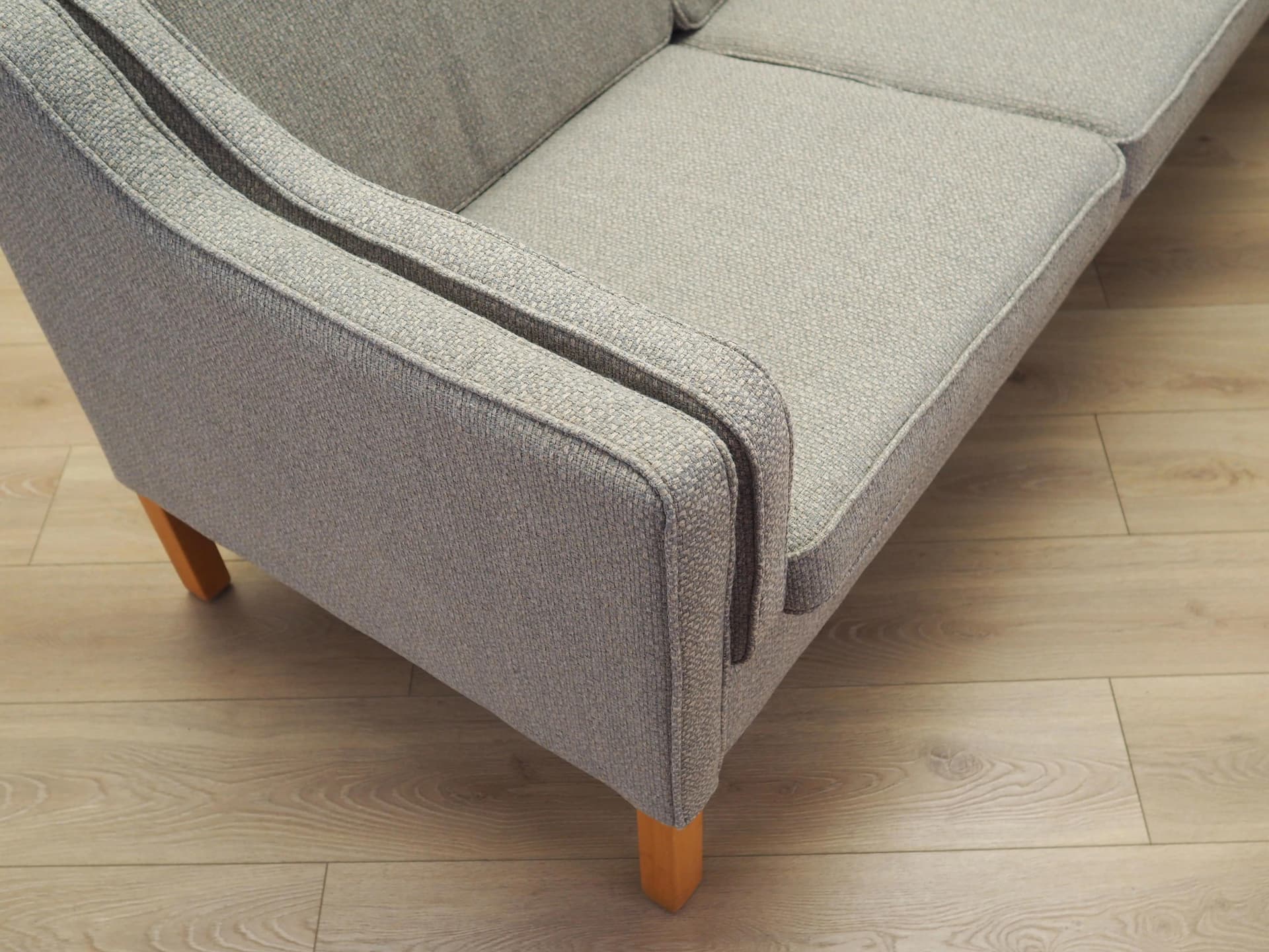 Sofa trzyosobowa, szary, buk, Dania, lata 70. - 36219