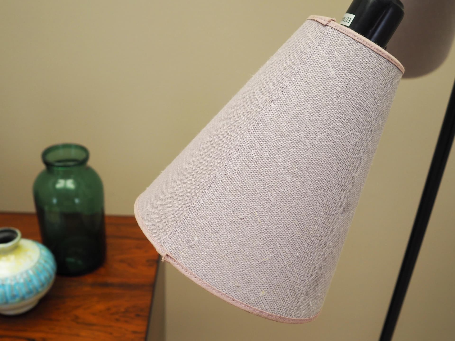 Lampa podłogowa, metal czarny, tkanina beżowa, Dania, lata 70. - 36446