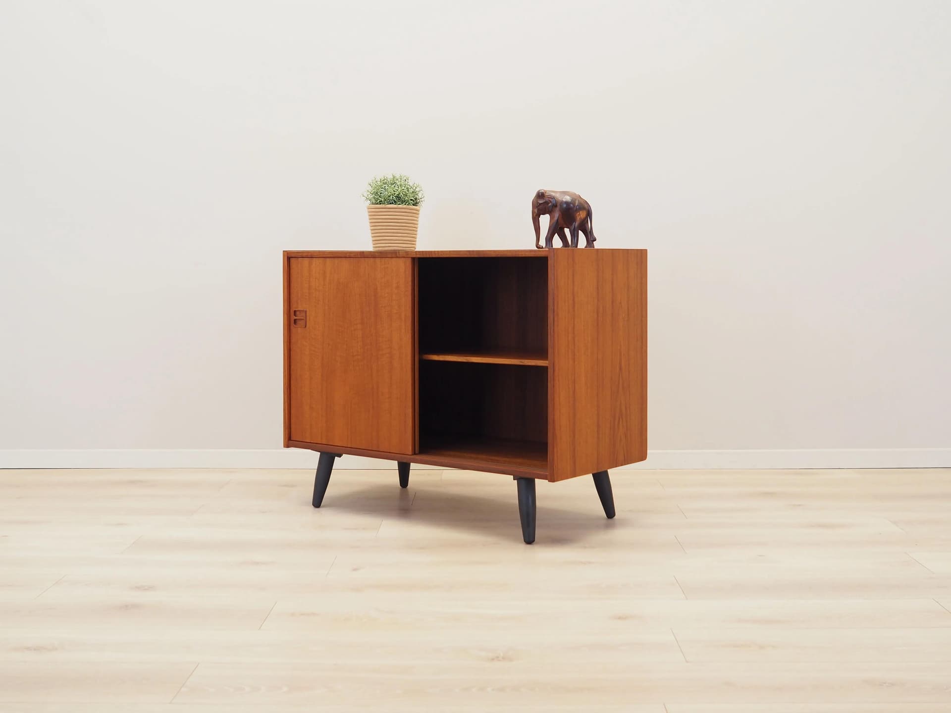 Szafka, mid-century modern, teak pomarańczowy, Dania, lata 70. - 36599