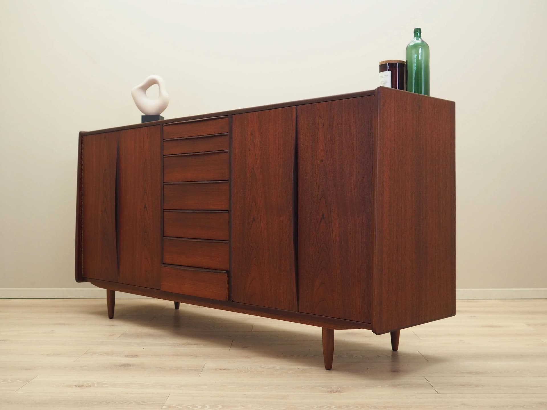 Sideboard, teak pomarańczowy, Dania, lata 70. - 36579