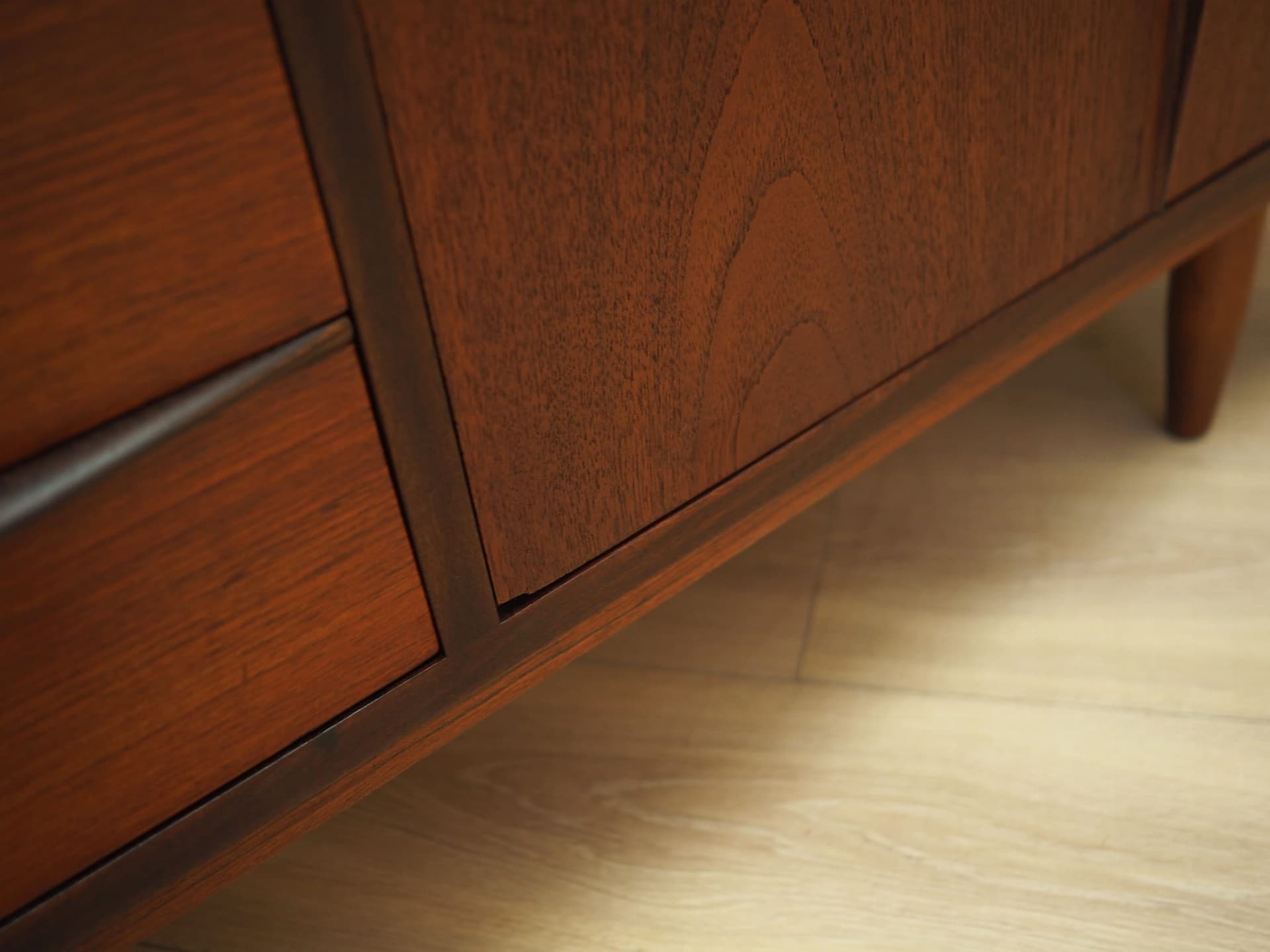 Sideboard, teak pomarańczowy, Dania, lata 70. - 57739