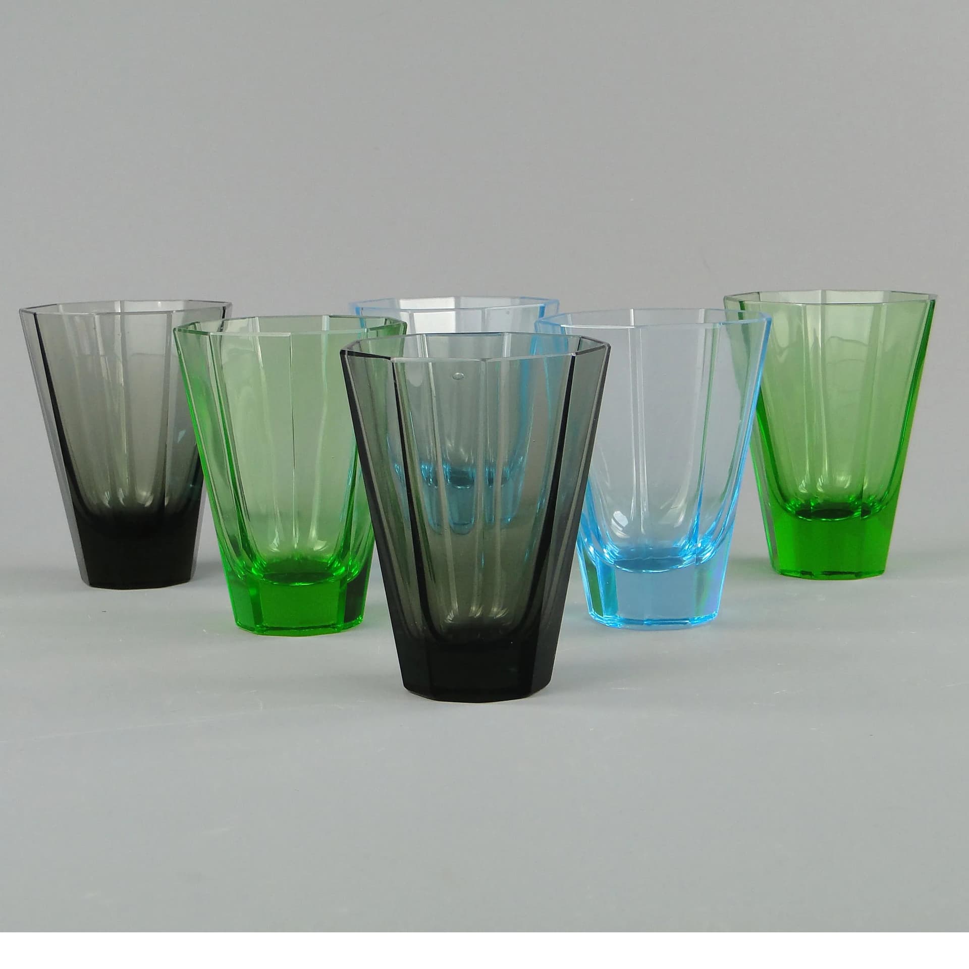 Komplet szklanek Art Deco, multikolor, kryształ, Moser, Czechy, lata 30. - 36881