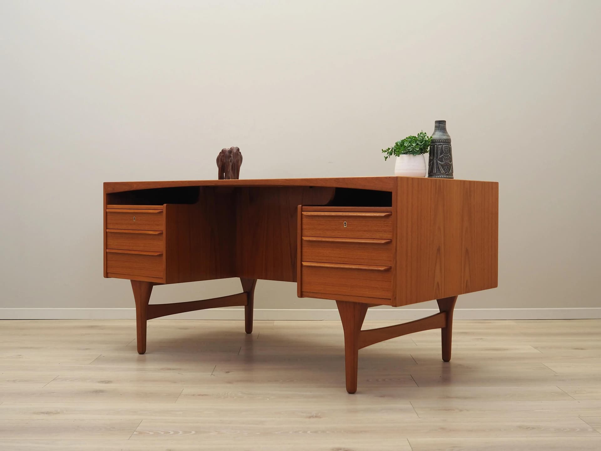 Desk, brown teak, by V. Mortensen, Denmark, 1960s. - 37003