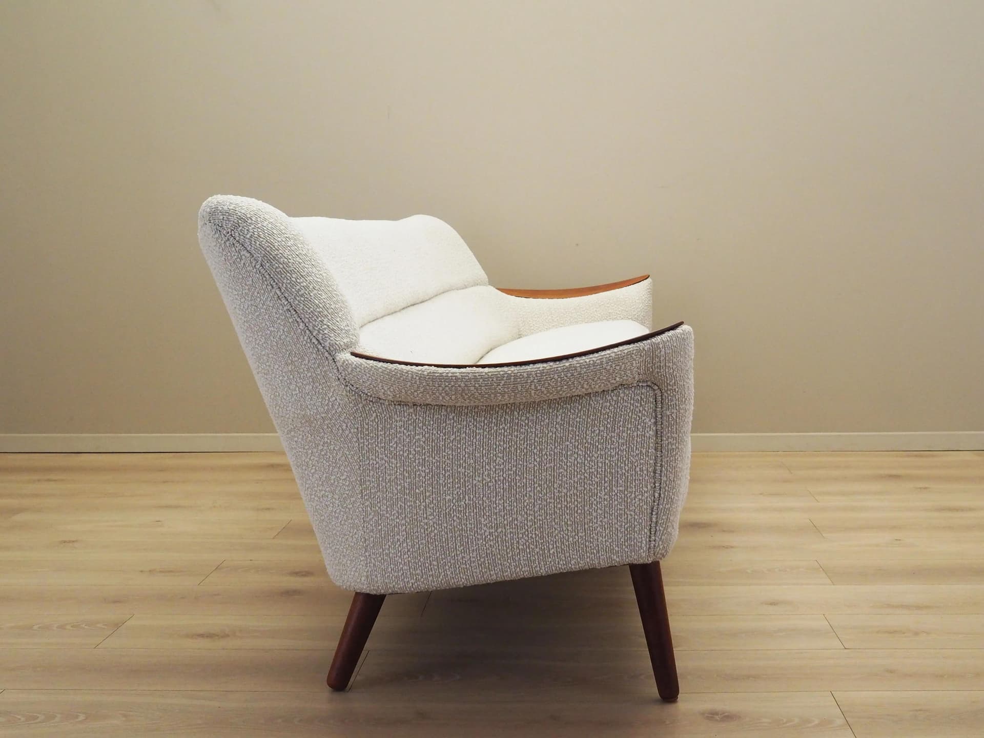 Komplet wypoczynkowy, beżowy, bouclé, teak, Dania, lata 70. - 36981