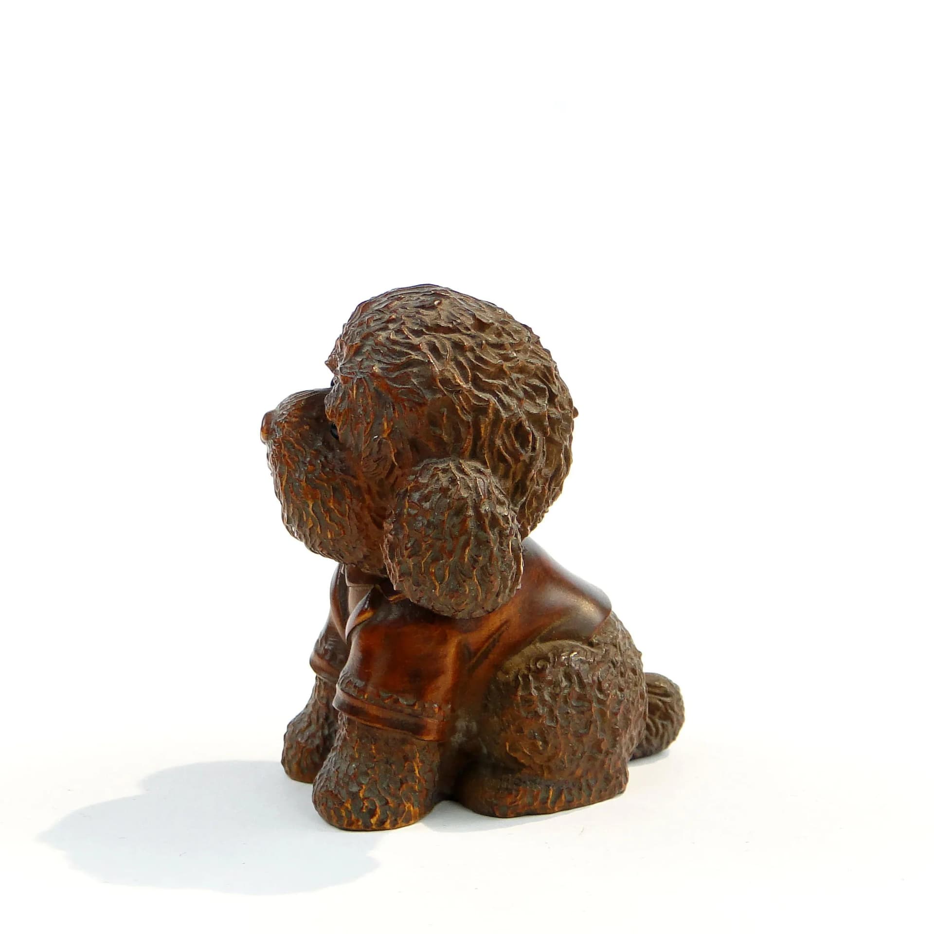 Rzeźba kameralna, miniatura szczeniaka, bukszpan japoński ciemnobrązowy, Japonia, lata 90. - 37098