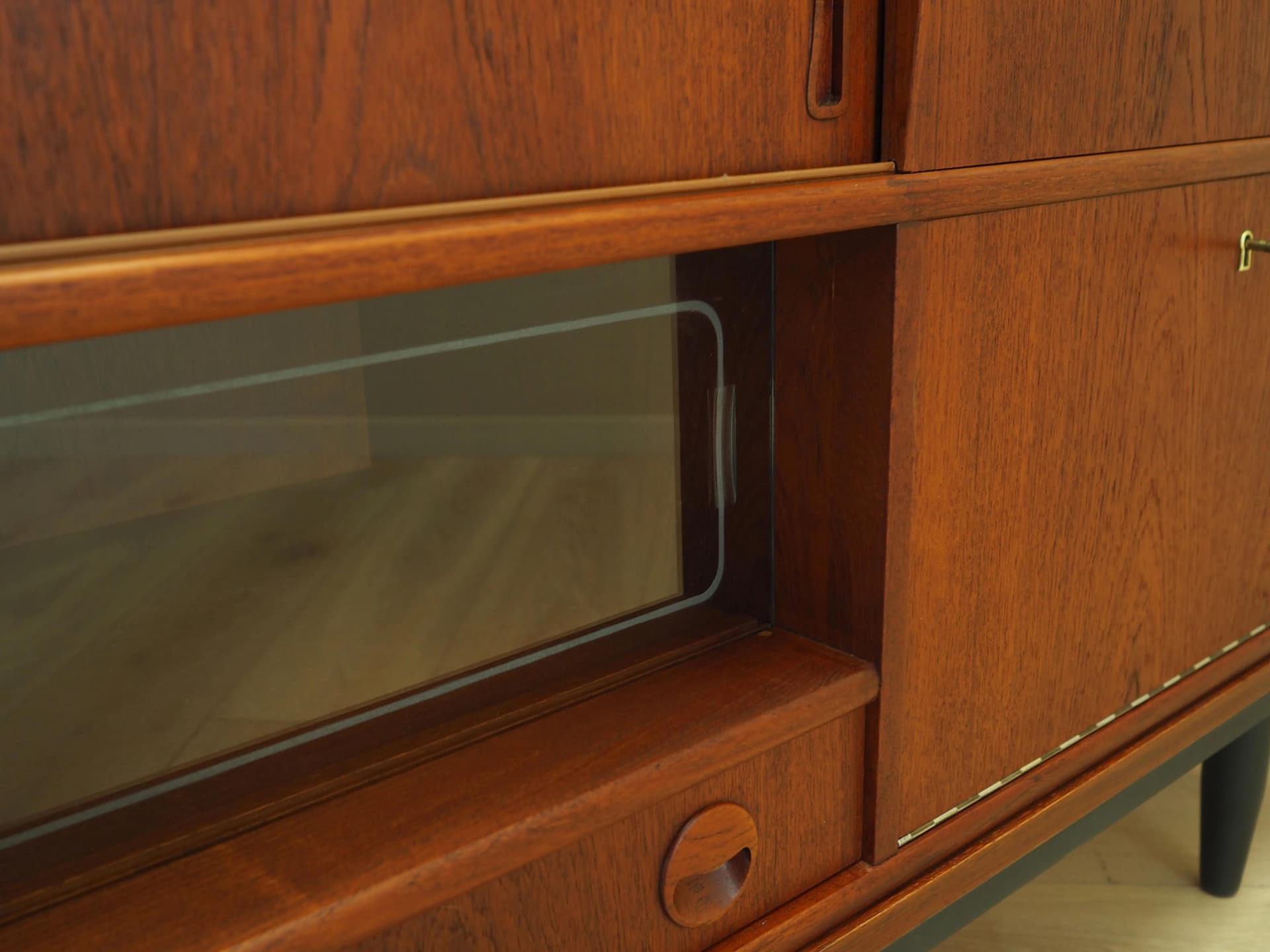 Sideboard, teak pomarańczowy, Dania, lata 70. - 36944