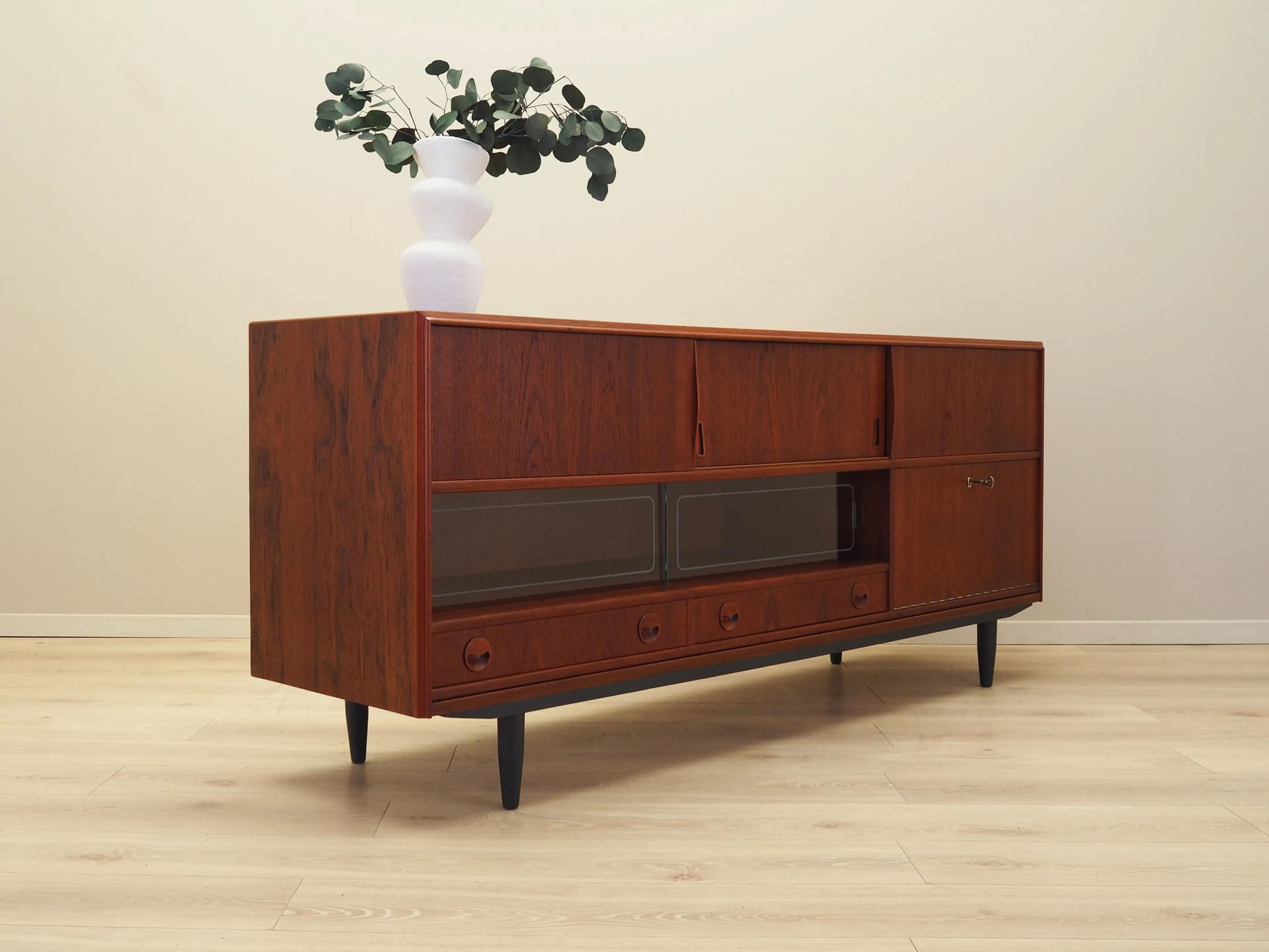 Sideboard, teak pomarańczowy, Dania, lata 70. - 36940