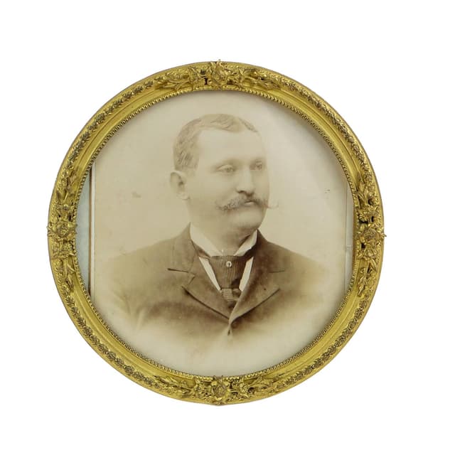 Ramka na zdjęcie okrągła, Napoleon III, brąz złocony złoty, Francja, XIX w. - WYMIARY