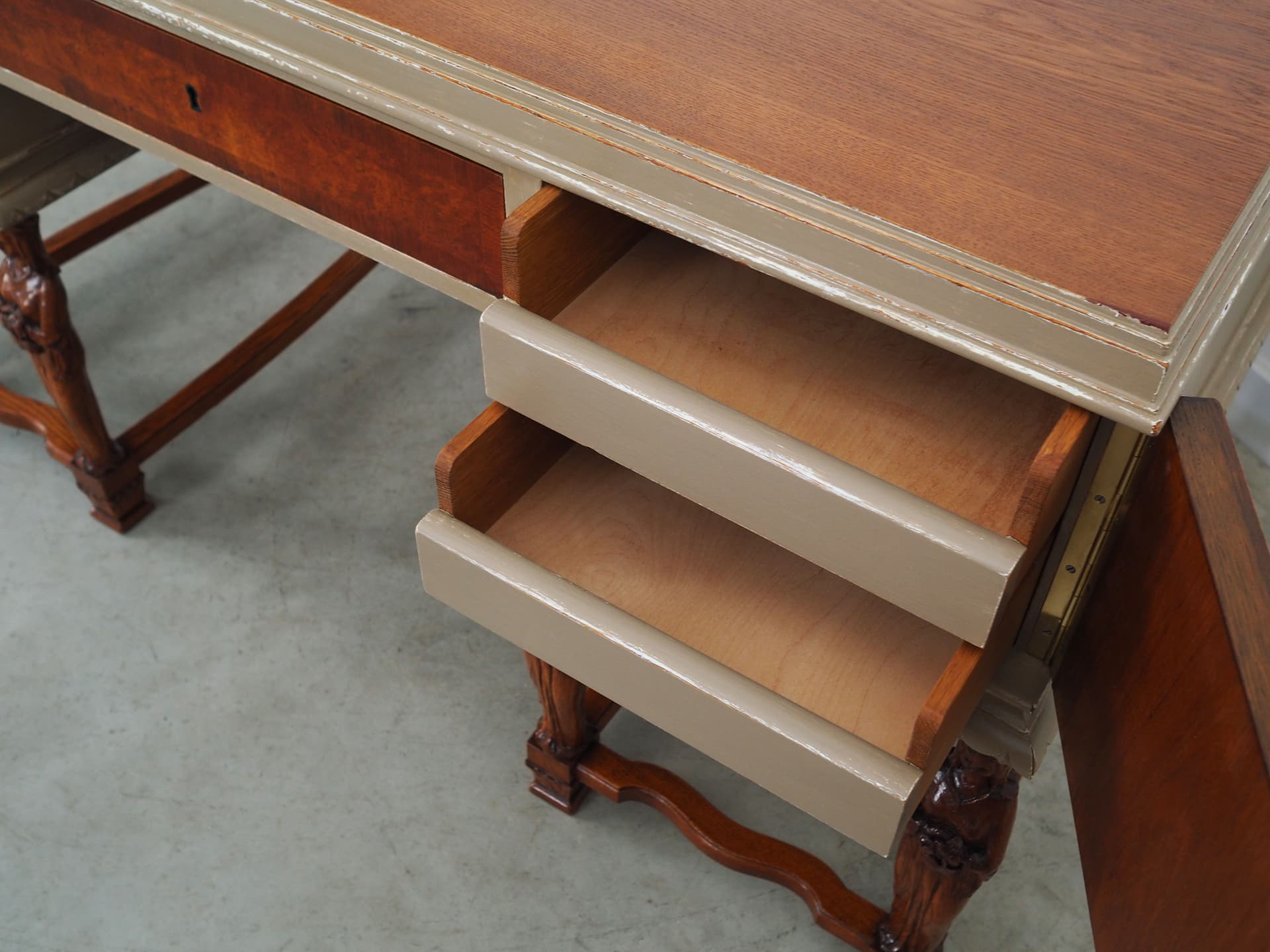 Biurko, Neo-Baroque, dąb beżowy, Dania, lata 50. - 57471