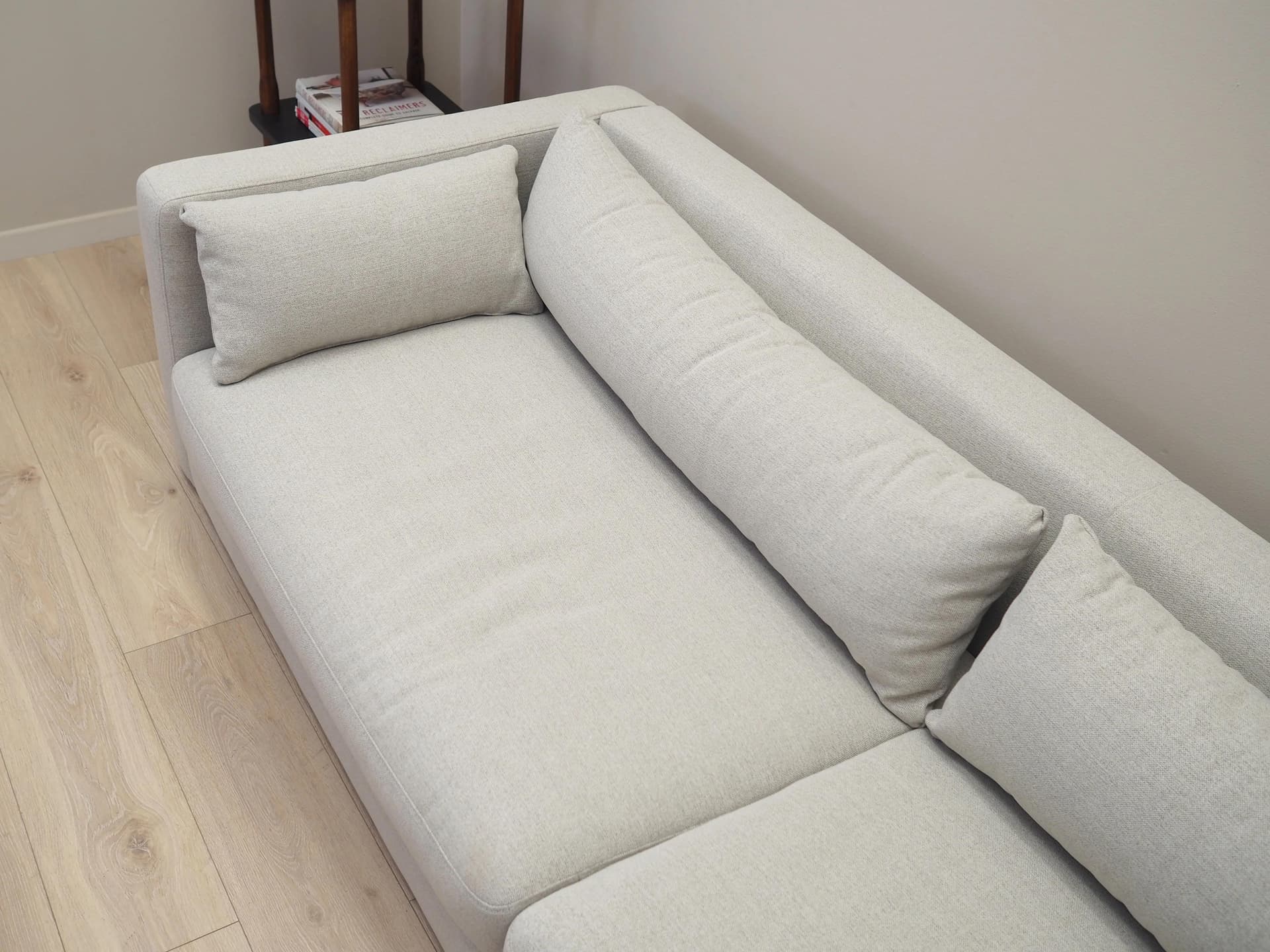 Sofa, skandynawski design, tkanina szara, drewno, Dania, lata 2000 - 37353