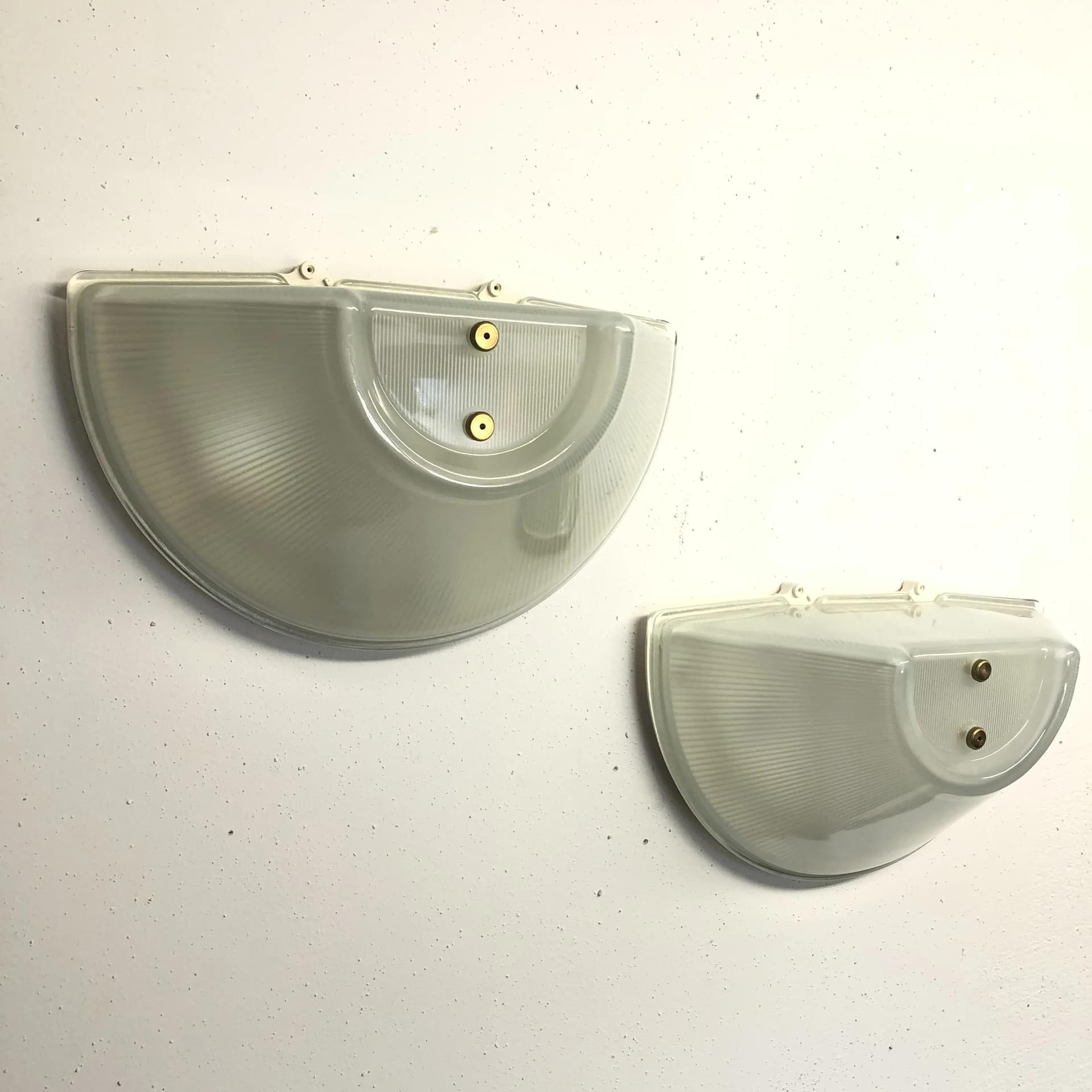 Pair of wall sconces, Prisma, grey glass, Italy, 1990s. - 37389