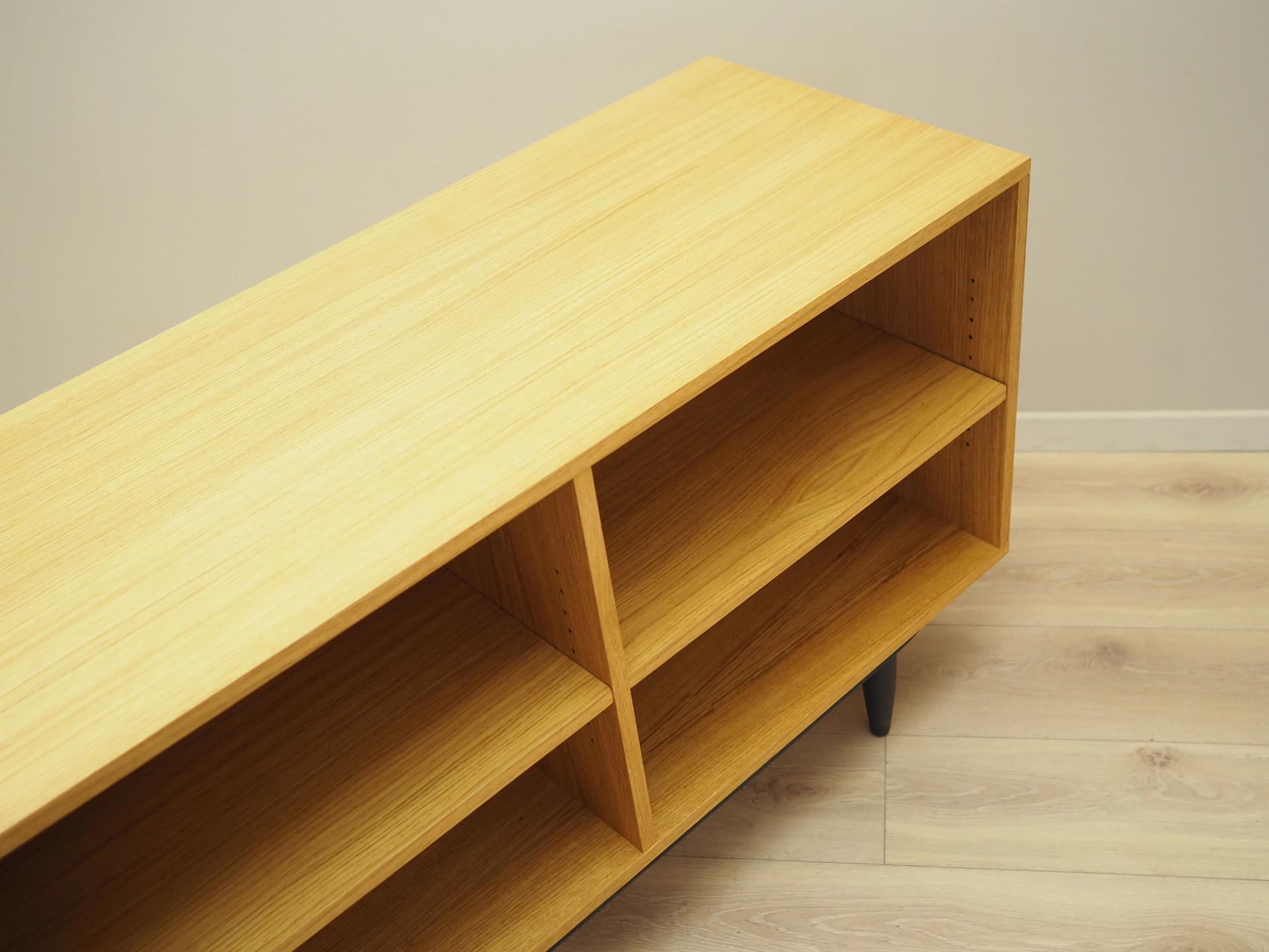 Bookcase Scandinavian, yellow oak, Denmark, 1960s. - 37318