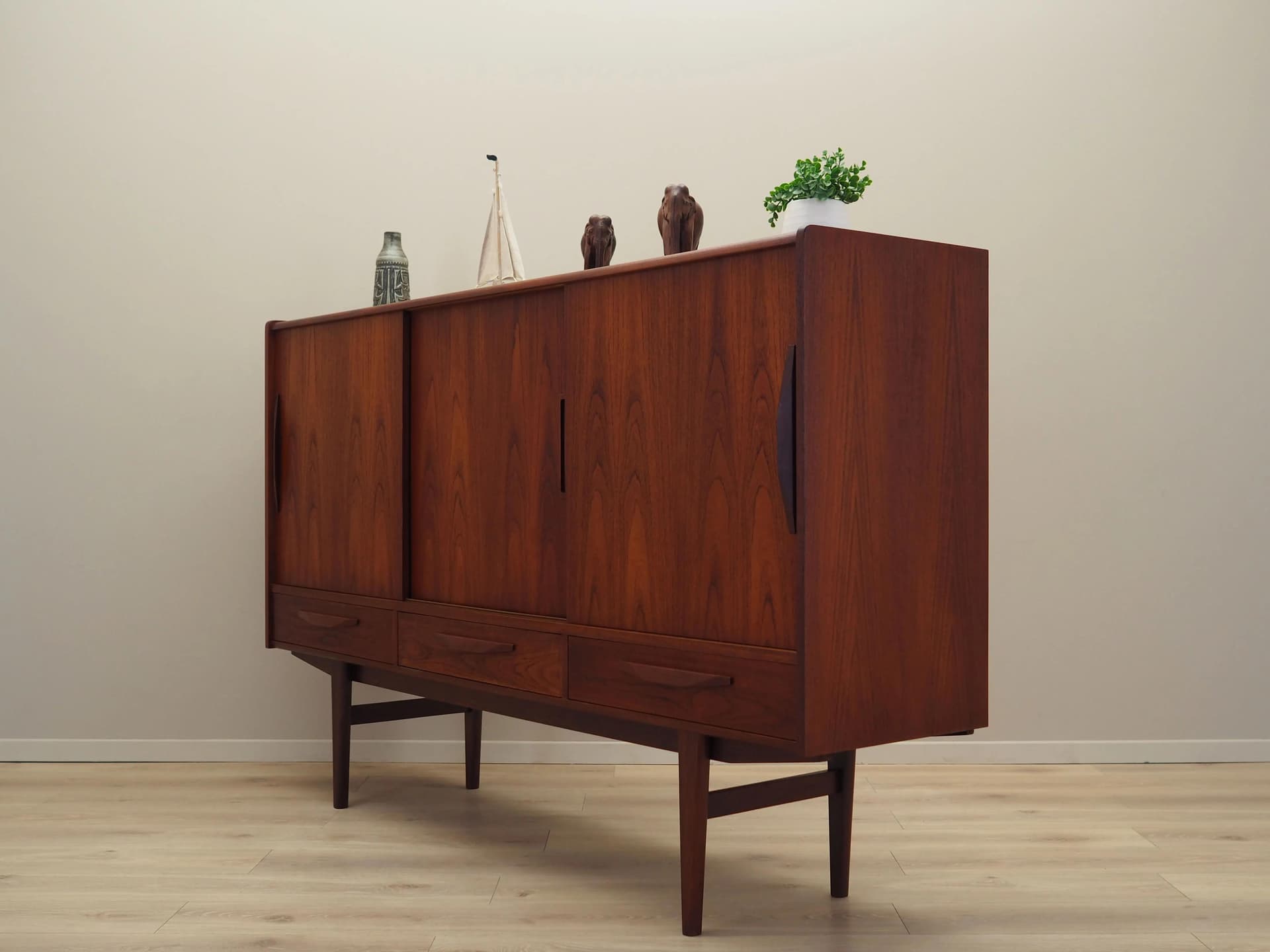 Highboard, teak, brązowy ciemny, Dania, lata 70. - 37284