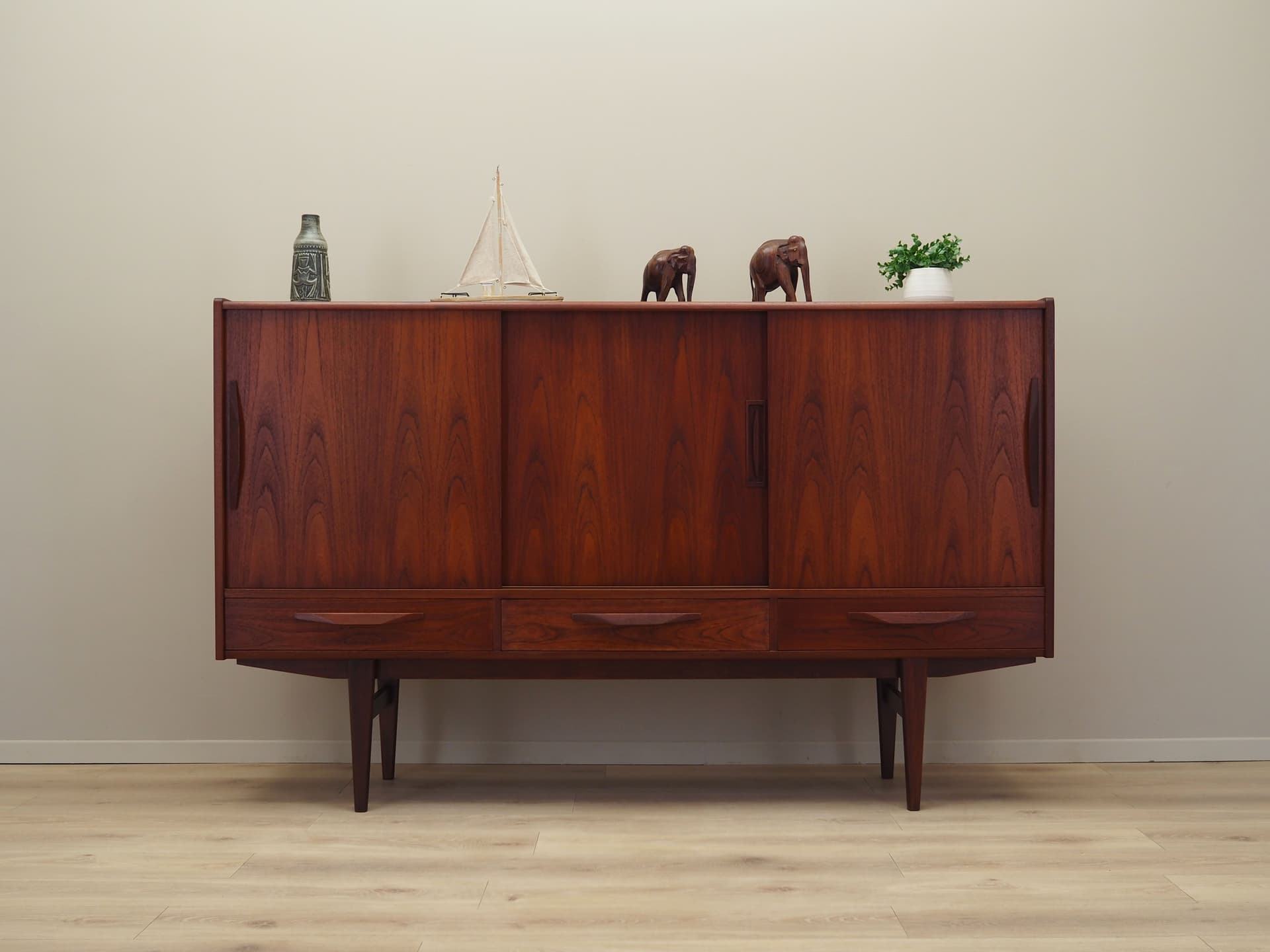 Highboard, teak, brązowy ciemny, Dania, lata 70. - 57435