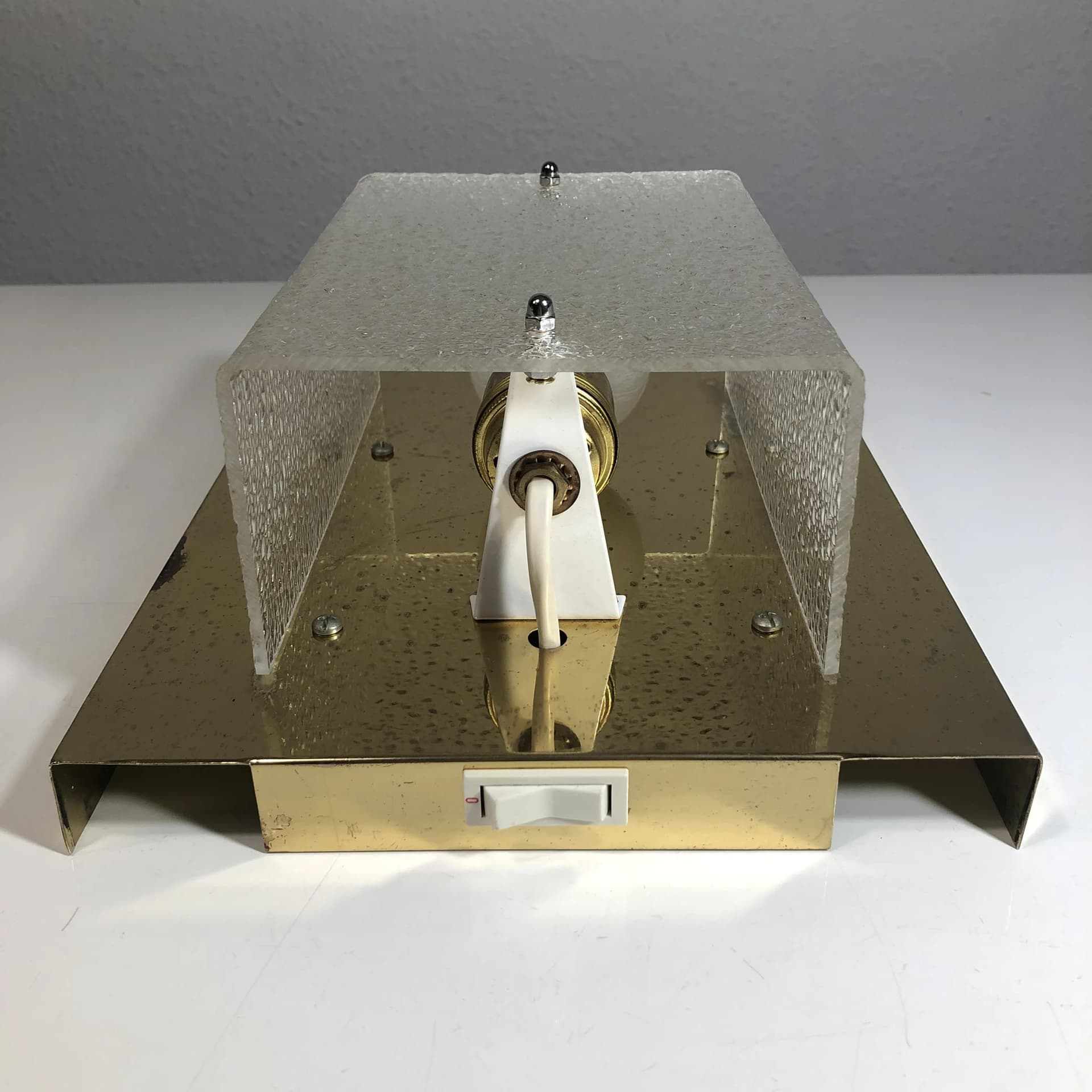 Kinkiet, złocony mosiądz, akryl, Niemcy, lata 70. - 37521