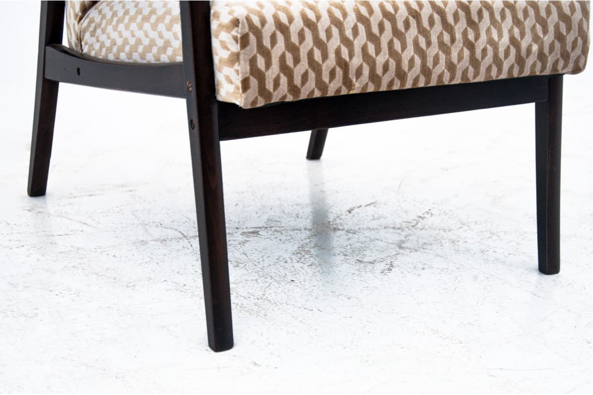 Beżowe fotele drewniane, Polska, lata 60. - 46240