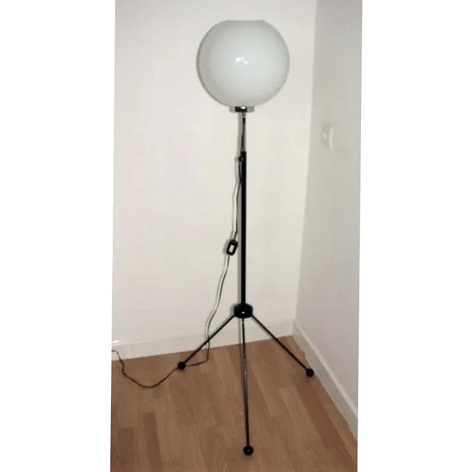 Lampa podłogowa, biała, metal, proj. A. Gałecki, Polska, lata 70. - 37950