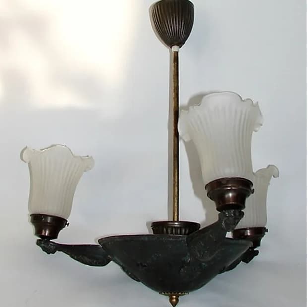 Żyrandol secesyjny, brąz ciemny, mosiądz, szkło, Europa, początek XX w. - 99425