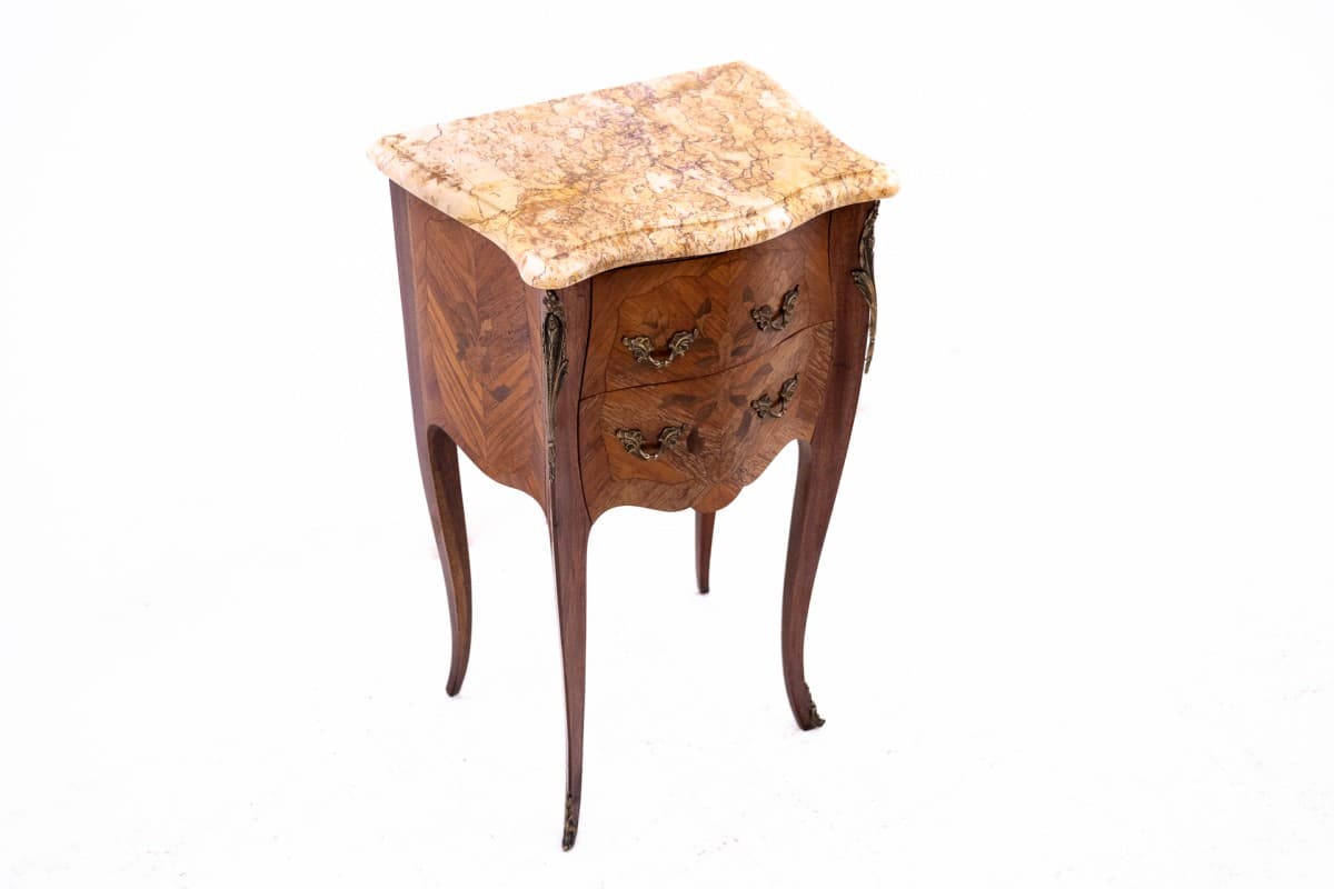 Pair of nightstands, Louis XV style, brown wood, cream marble, brass, France, early 20th c. - 60560