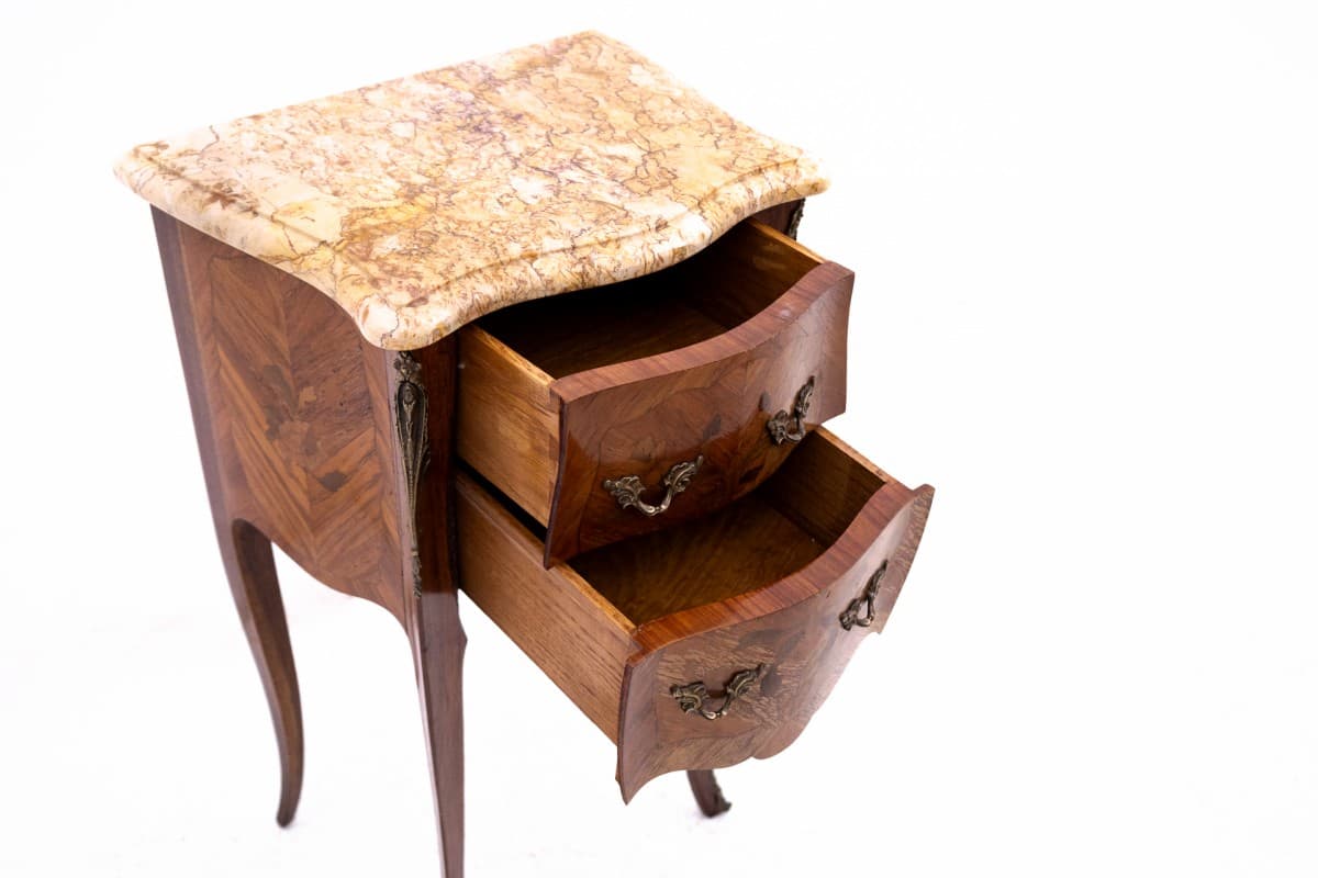 Pair of nightstands, Louis XV style, brown wood, cream marble, brass, France, early 20th c. - 60562