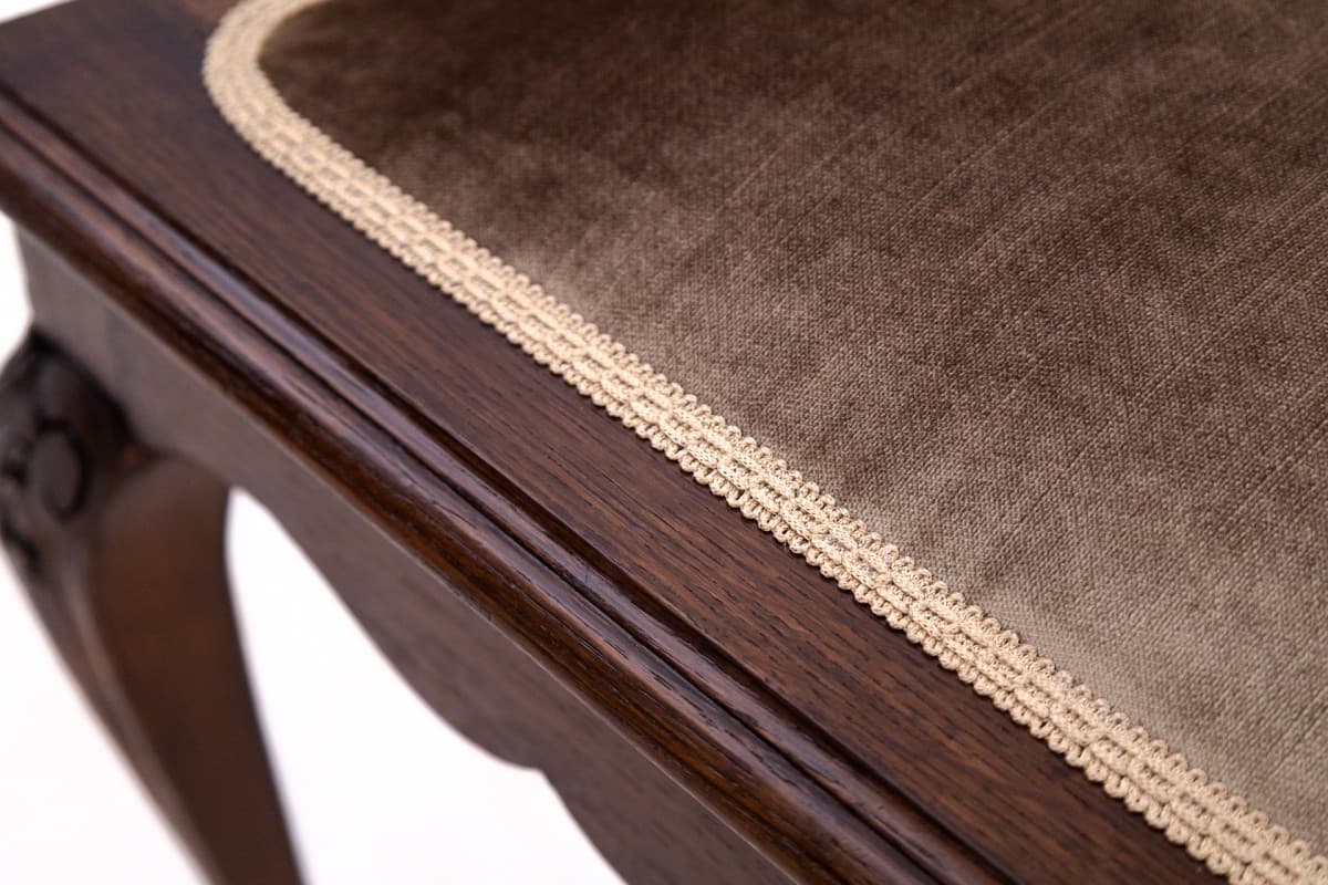 Set of Six Louis XV Chairs, beige velvet, brown walnut, France, early 20th c. - 67004