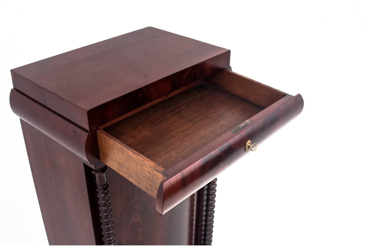 Komoda słupkowa Biedermeier, mahoń brąz ciemny, Europa Północna, XIX w. - 76763