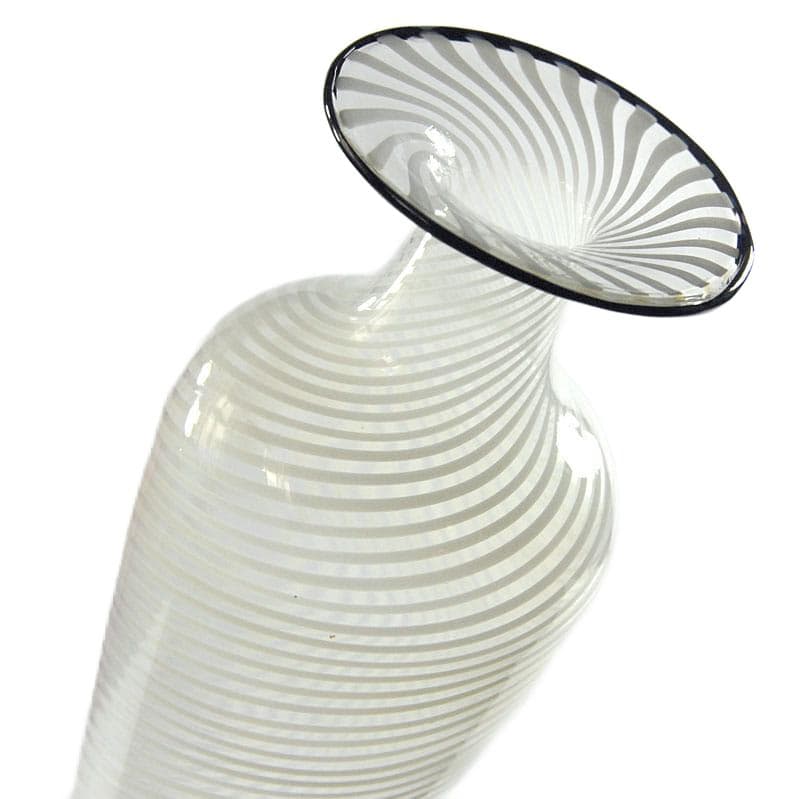 Biały wazon ze szkła filigranowego, Murano, Włochy, lata 60. - 4251