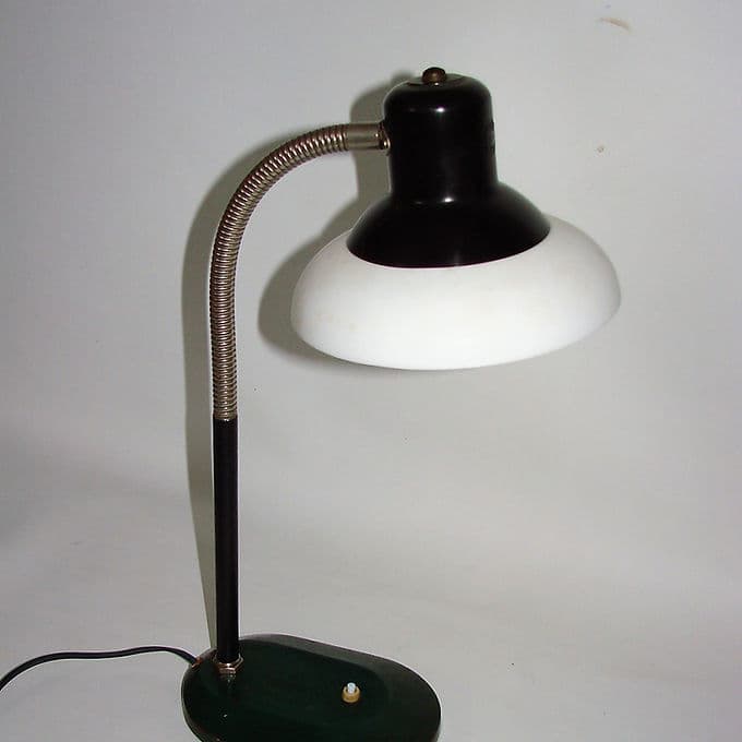 Lampa biurkowa Nolta Lux, metal czarny, szkło białe, podstawa zielona, lata 30. - 38710