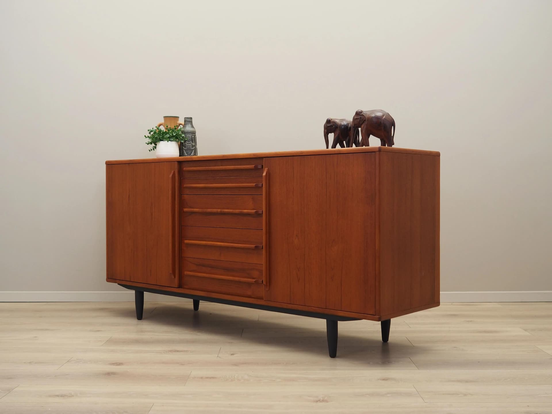 Sideboard, teak brązowy, drewno czarne, Dania, lata 70. - 39299
