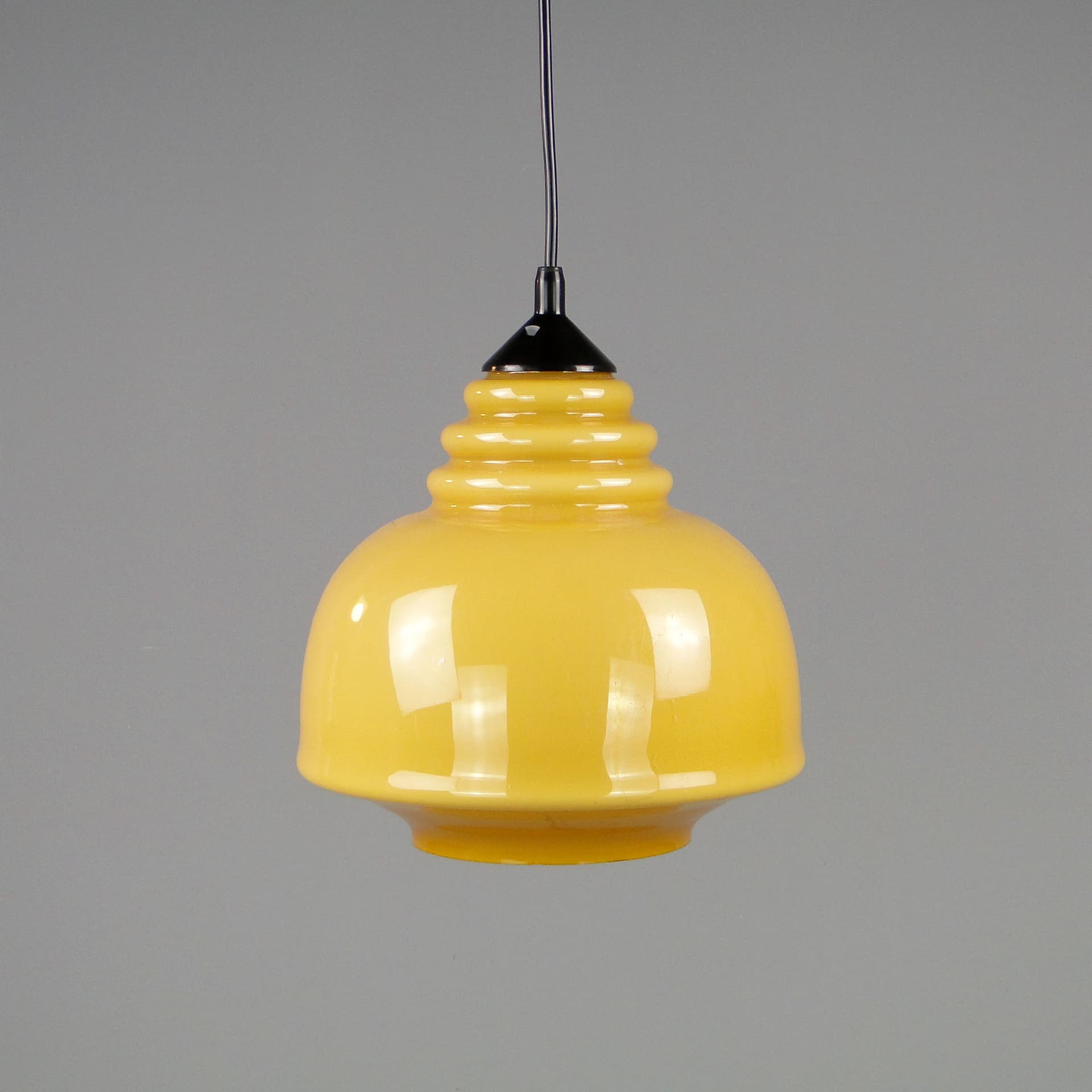 Lampa wisząca, Pop Art, szkło żółty, Zakłady Sprzętu Oświetleniowego Zaos, Polska, lata 60. - 40580