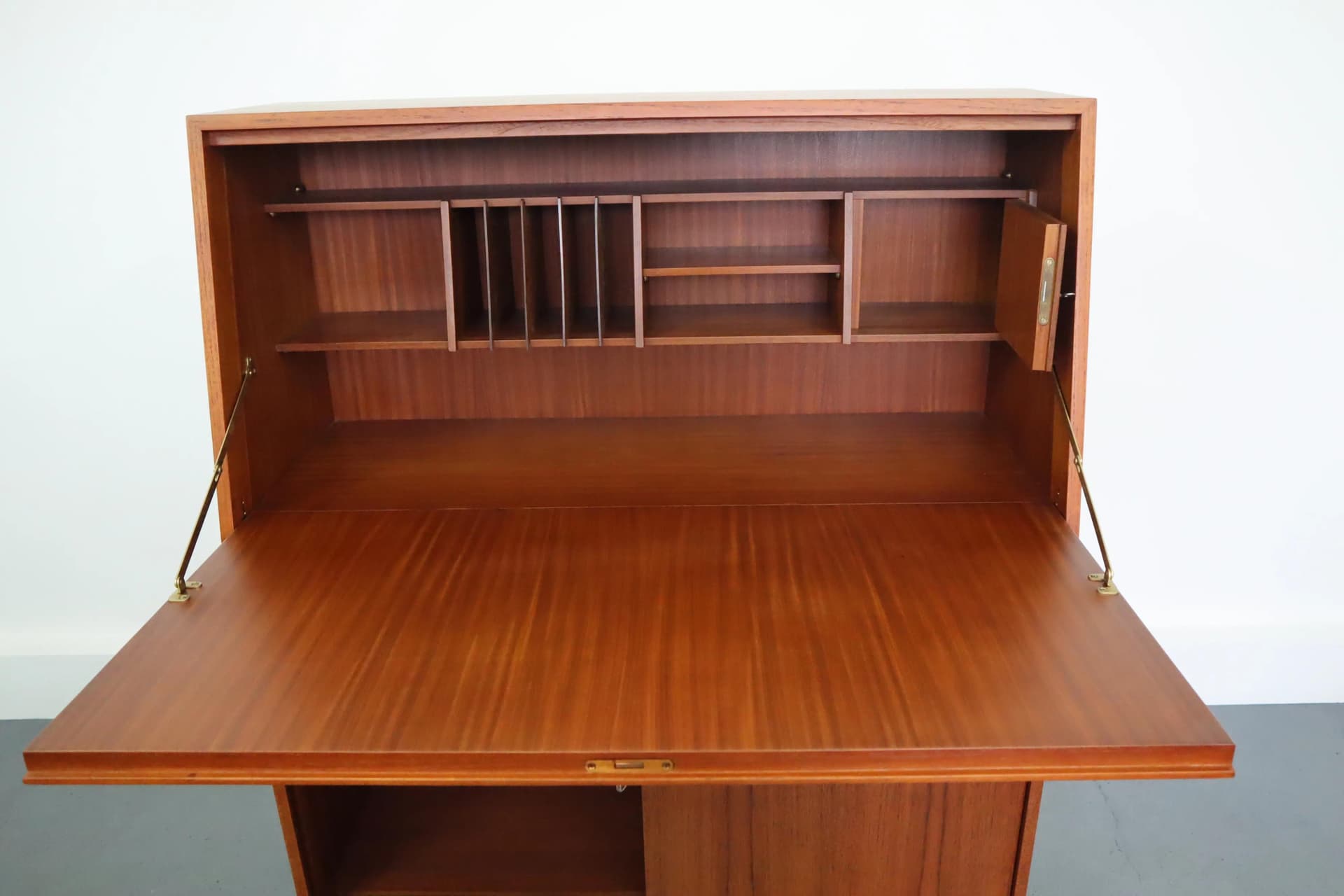 Sekretarzyk, teak brązowy, Dania, lata 60. - 39725