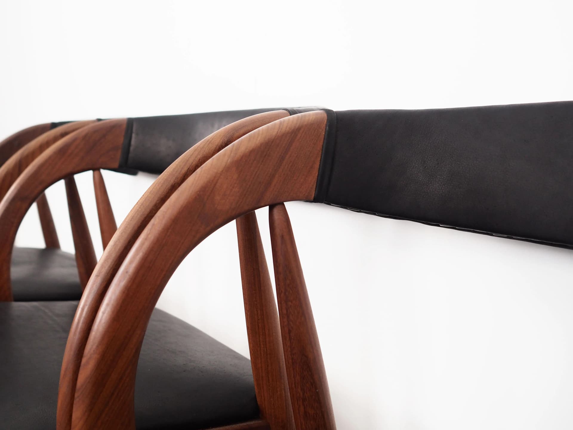 Komplet czterech krzeseł, teak czarny, Orte Mobelfabrik, Dania, lata 70. - 40088