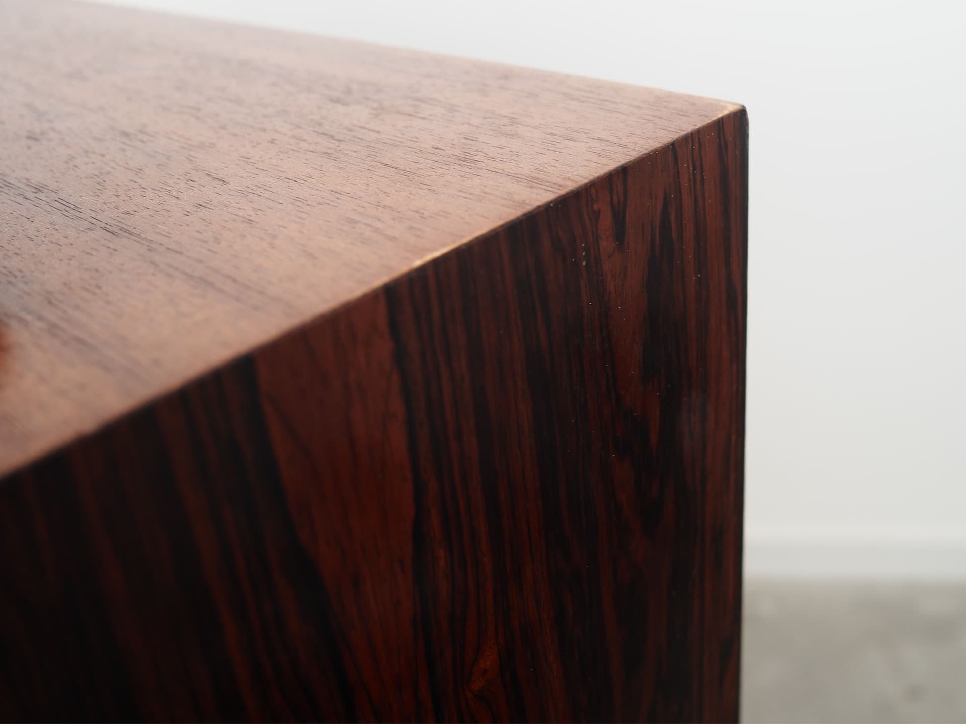 Bookcase, brown rosewood, Brouer Møbelfabrik, Denmark, 1960s. - 51438