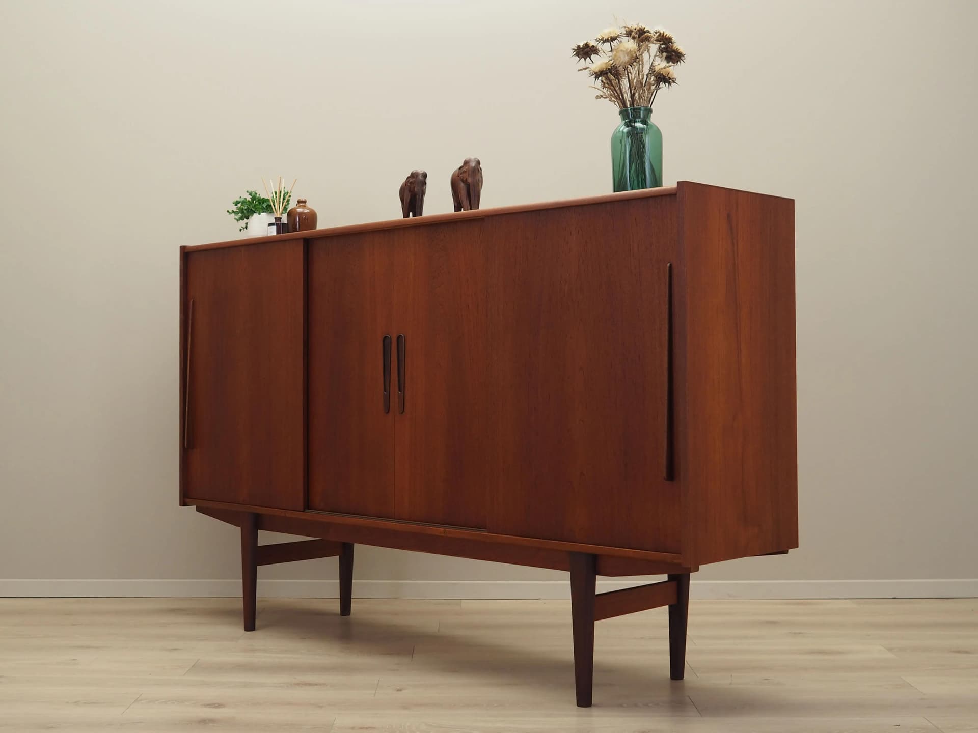 Highboard, teak pomarańczowy, Dania, lata 60. - 40480