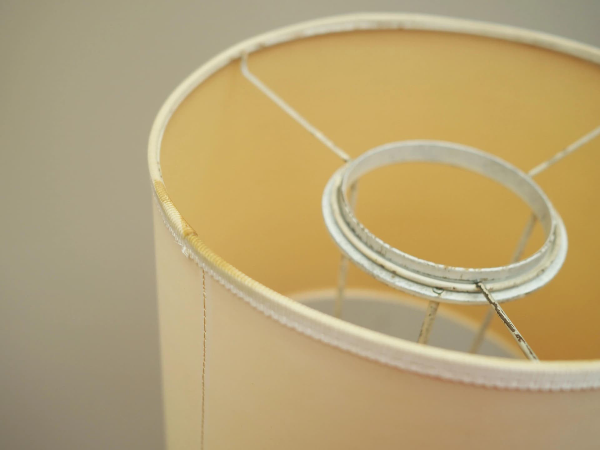 Lampa podłogowa, teak, metal, abażur beżowy, Dania, lata 70. - 41123