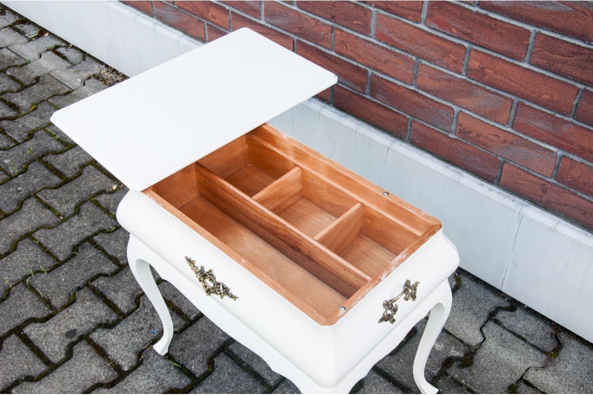 Ivory White Rococo Table-Commode, Northern Europe, 1920s - 47359