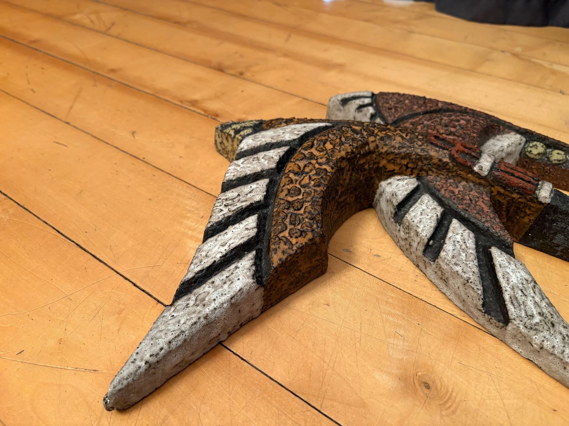 Dekoracja ścienna, ceramika brązowa, proj. J. Puntman, Holandia, lata 50. - 79866